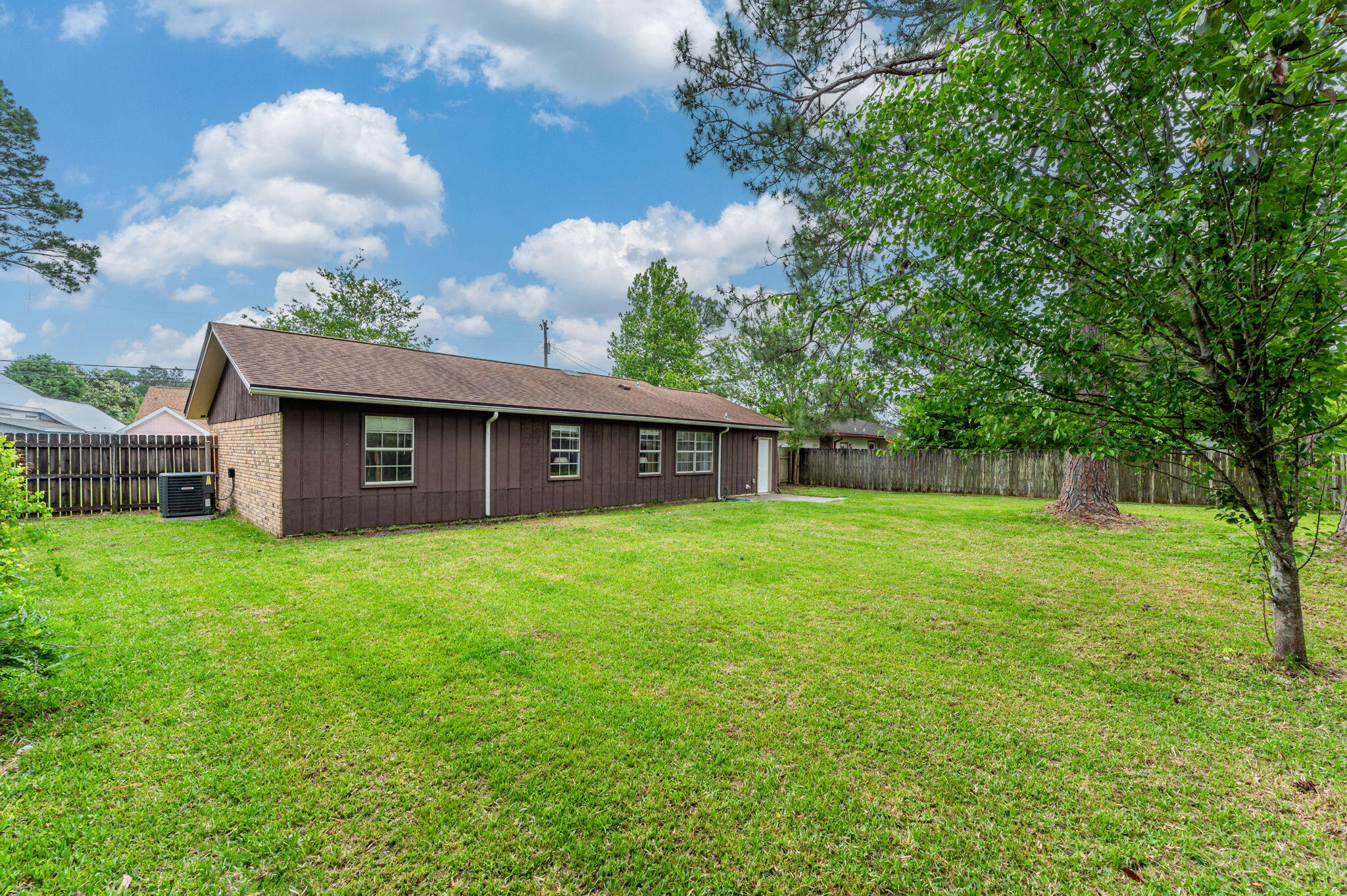 PINE MEADOWS 3RD ADDN - Residential