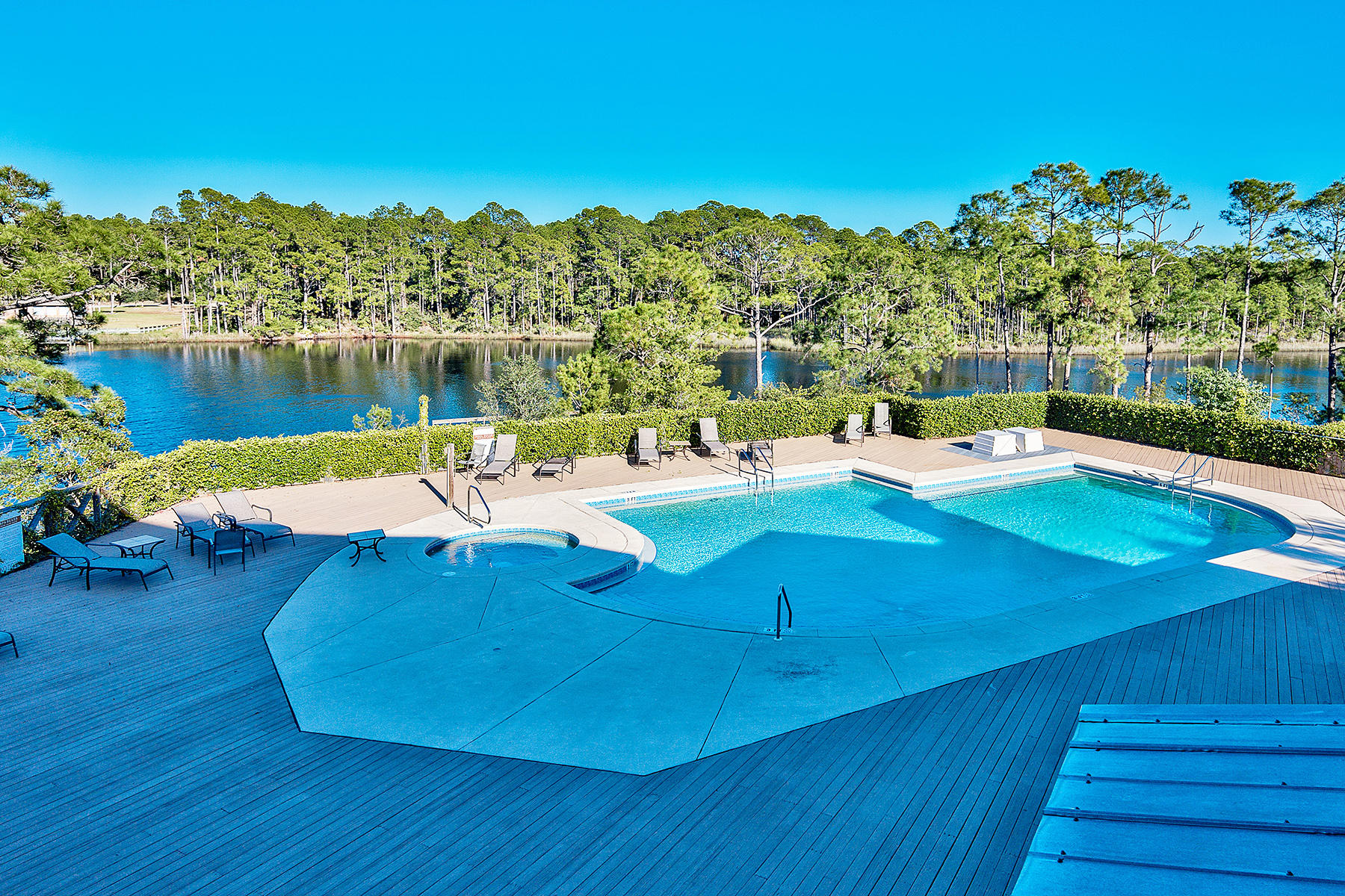 TURTLE COVE - Residential