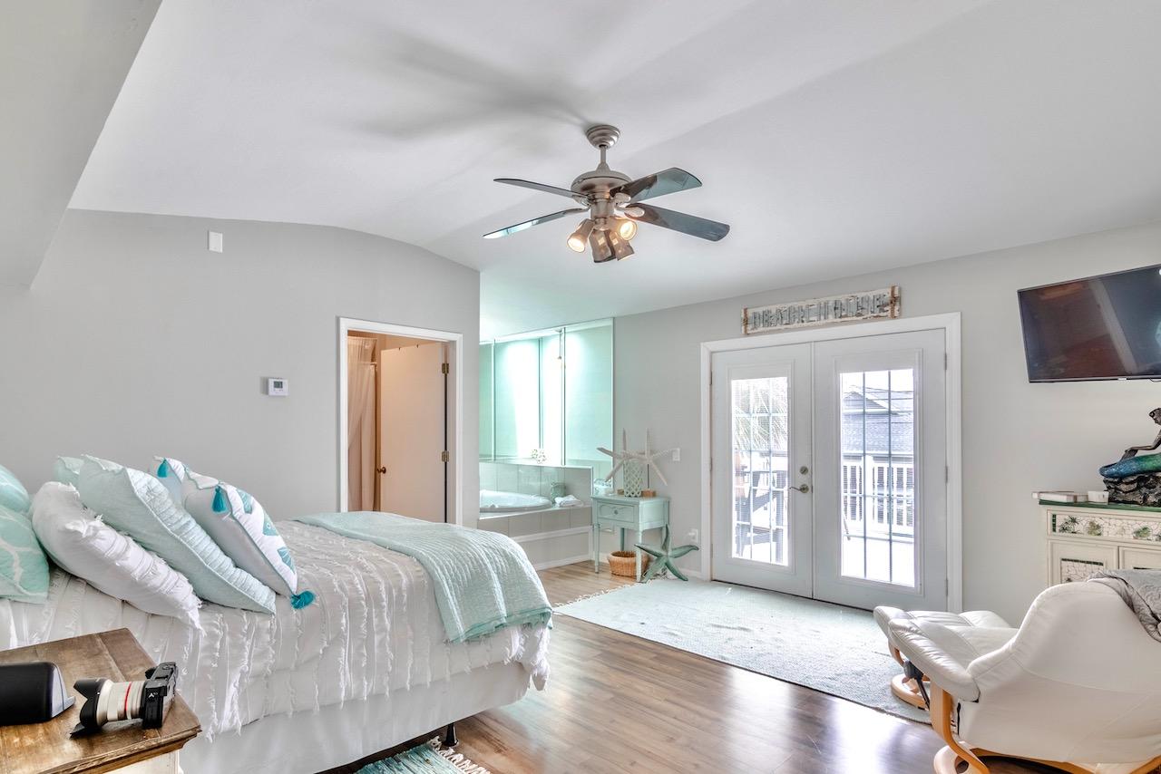 CRESCENT BEACH UNIT 1 - Residential