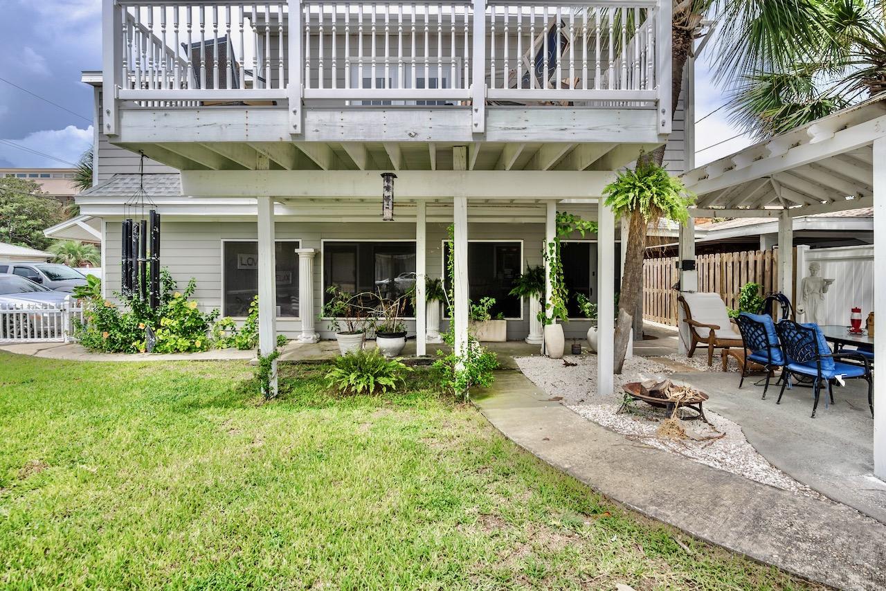 CRESCENT BEACH UNIT 1 - Residential