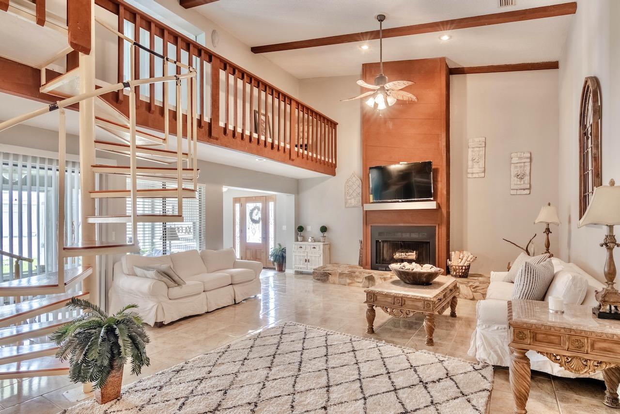 CRESCENT BEACH UNIT 1 - Residential