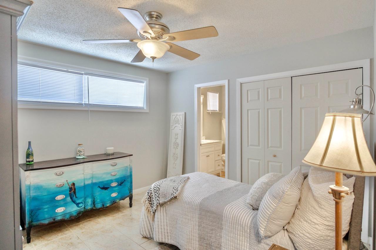 CRESCENT BEACH UNIT 1 - Residential