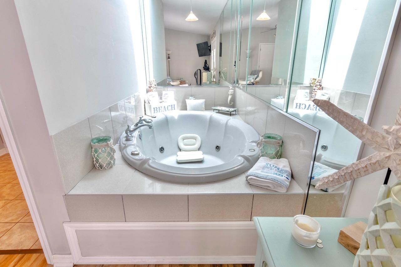 CRESCENT BEACH UNIT 1 - Residential