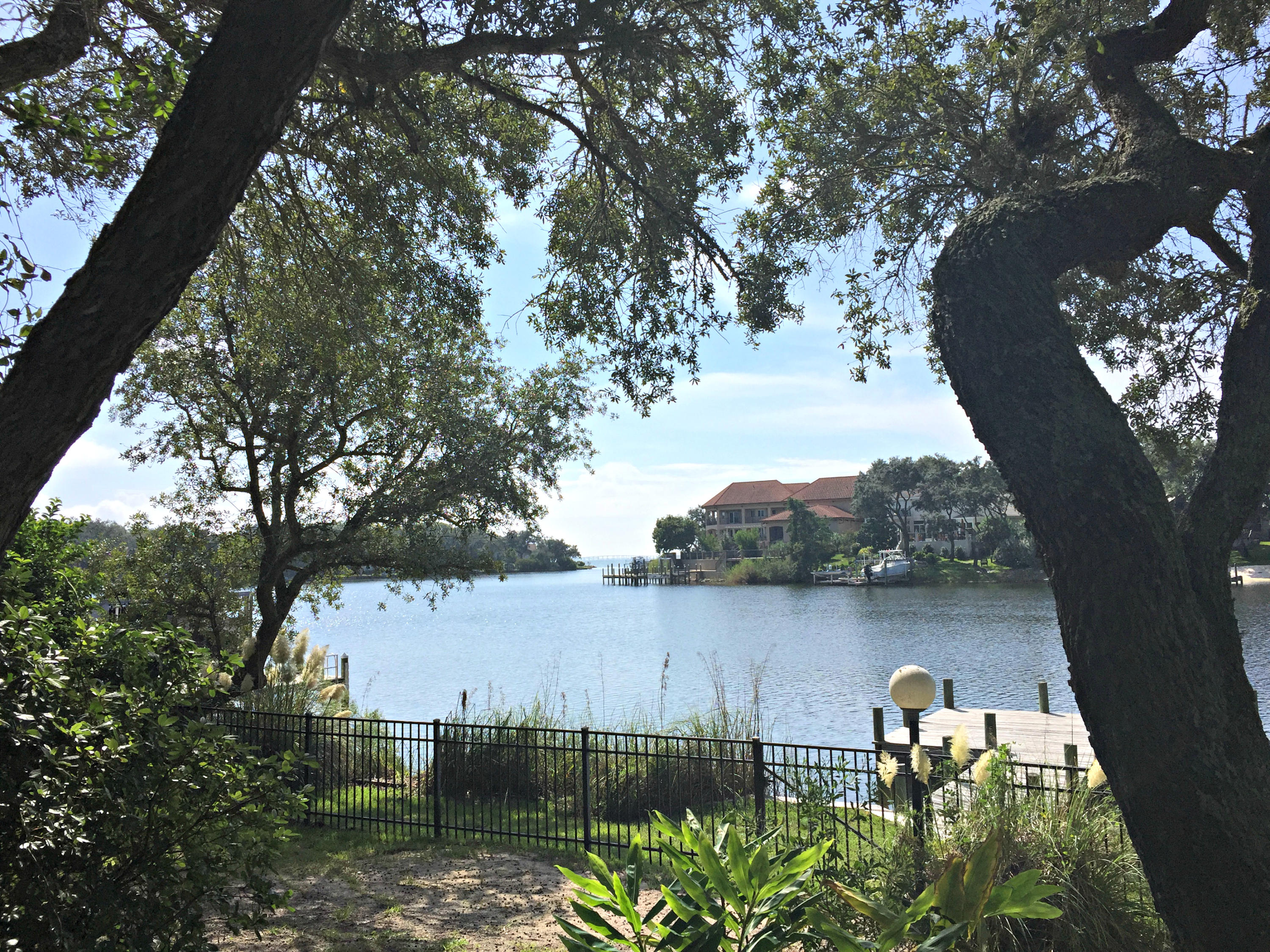 LAKE LORRAINE GARDENS - Residential