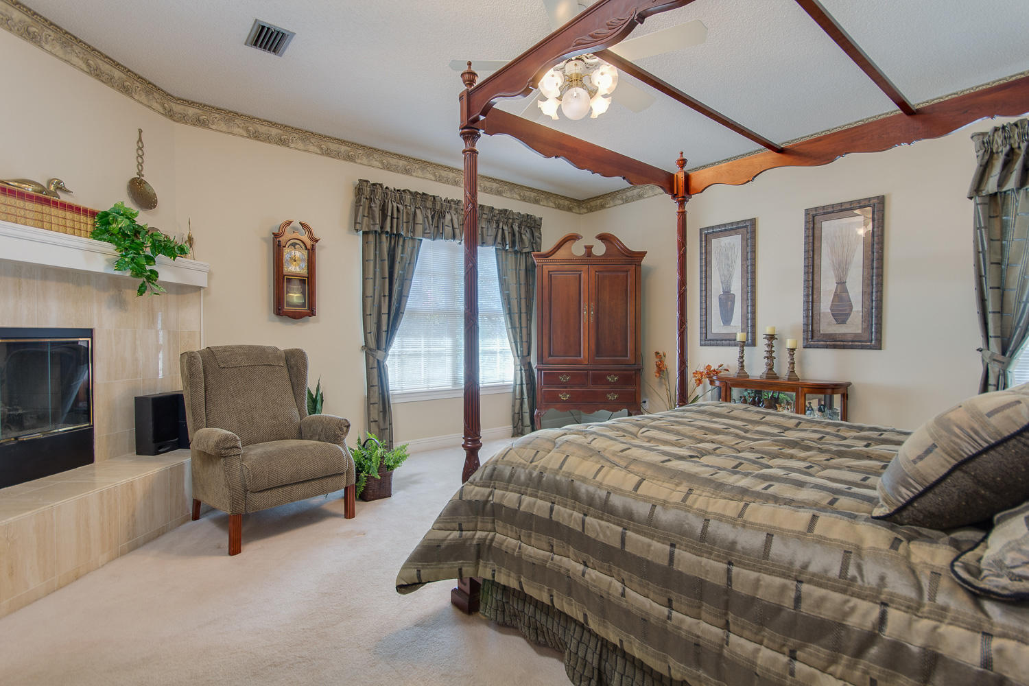 LAKE LORRAINE GARDENS - Residential