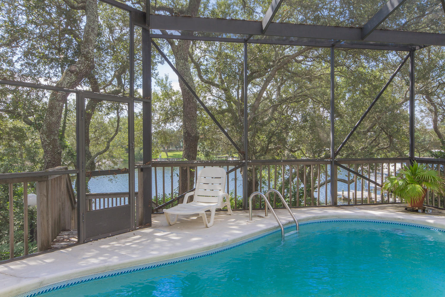 LAKE LORRAINE GARDENS - Residential