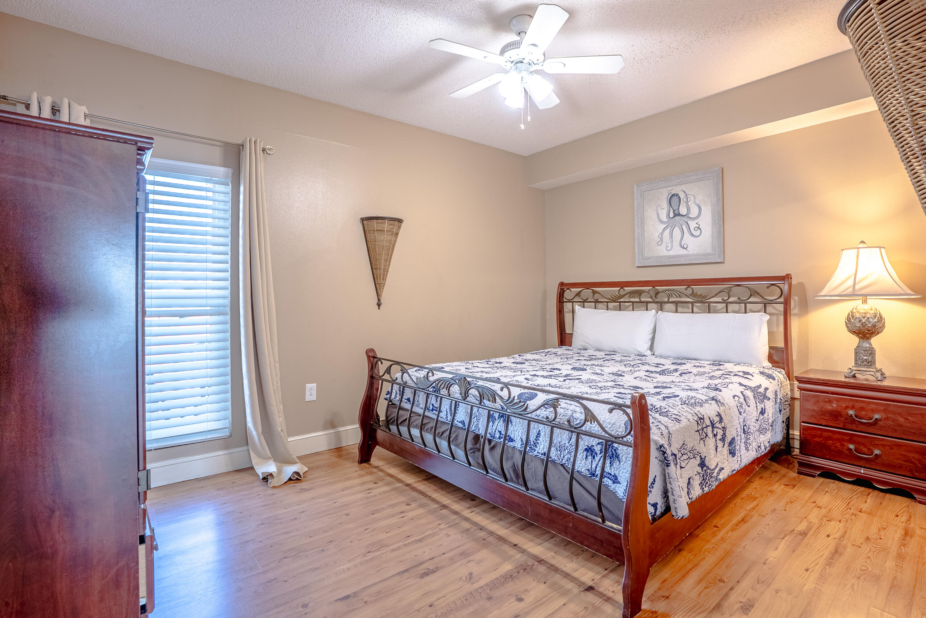 MAJESTIC BEACH TOWERS I - Residential