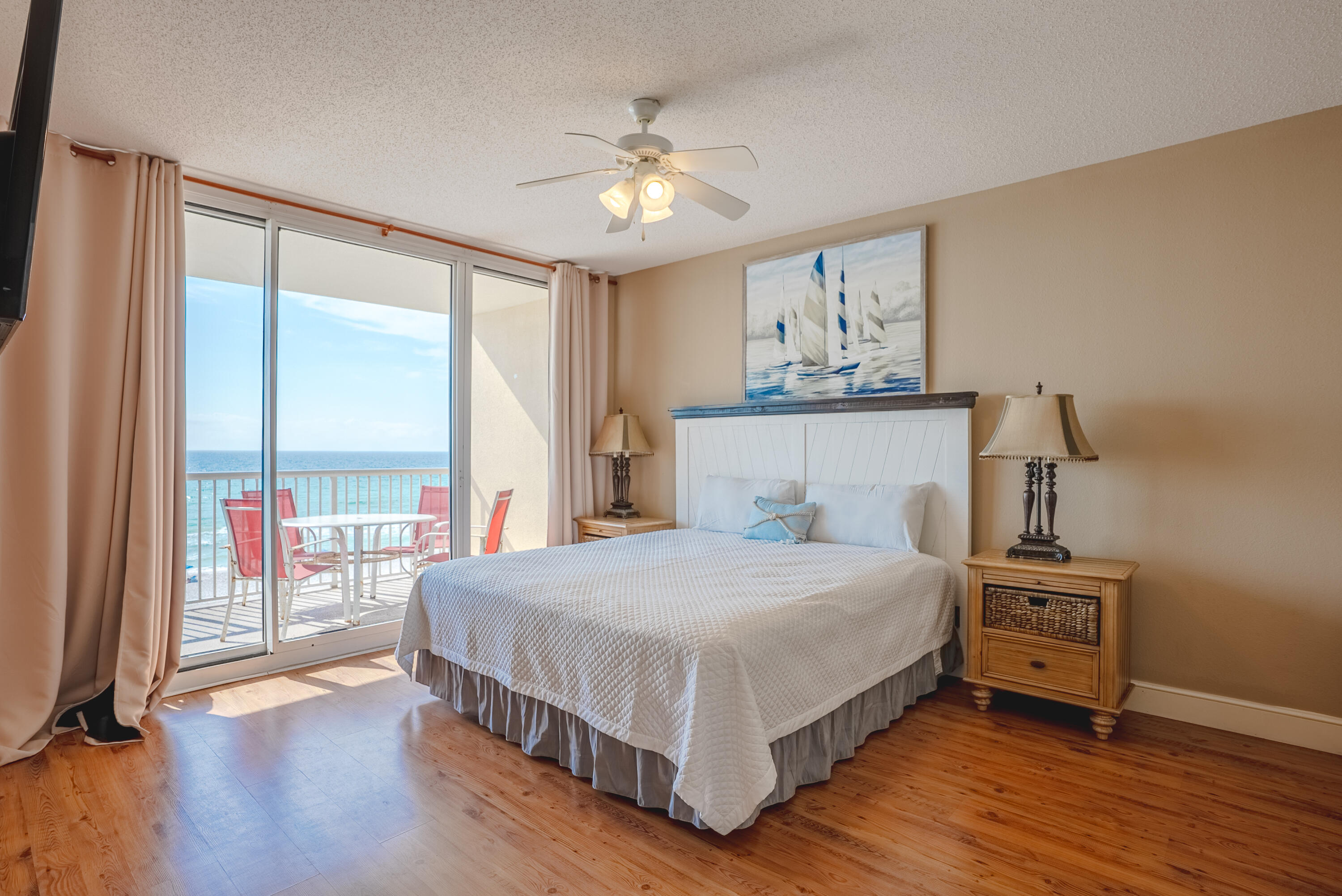 MAJESTIC BEACH TOWERS I - Residential