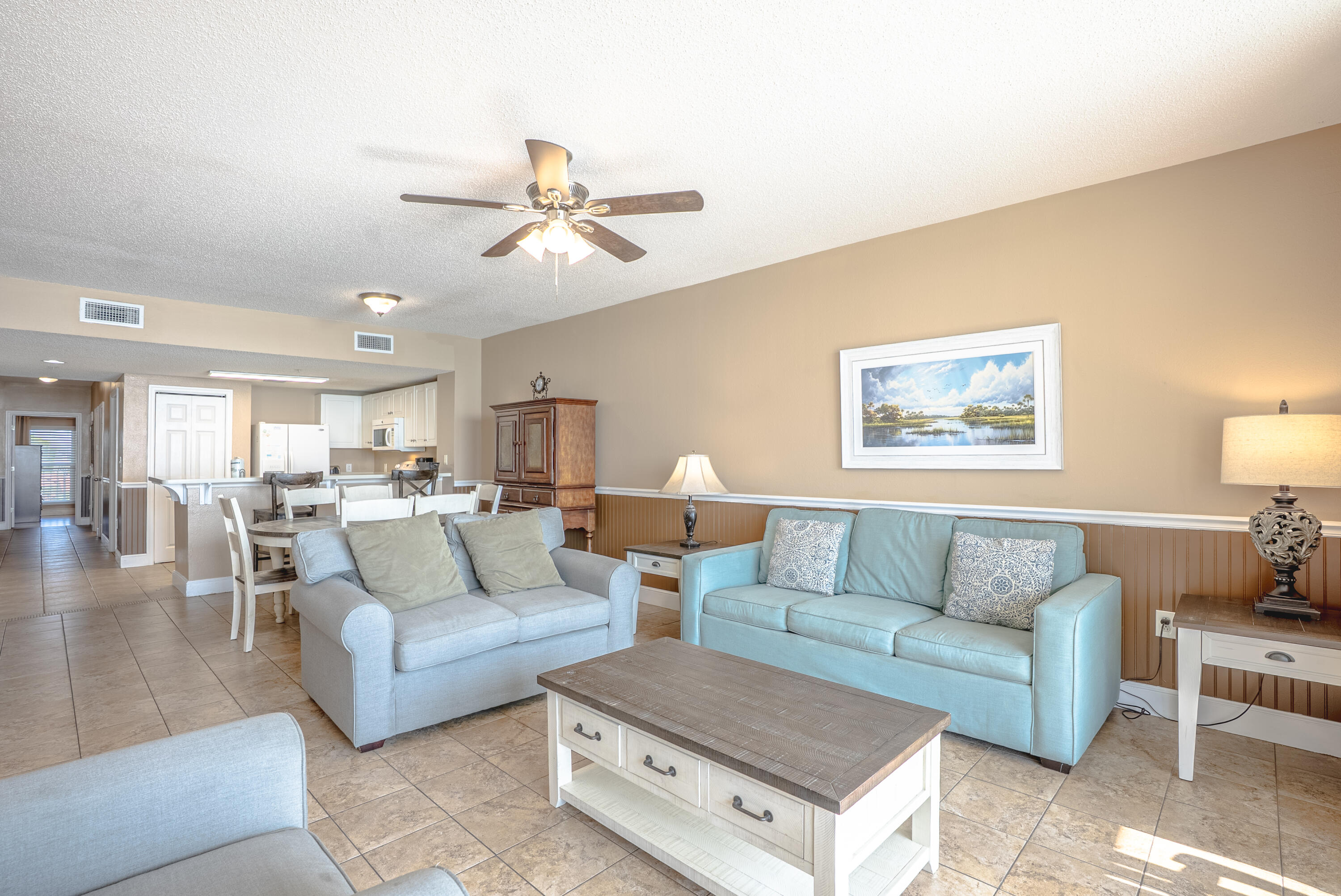 MAJESTIC BEACH TOWERS I - Residential