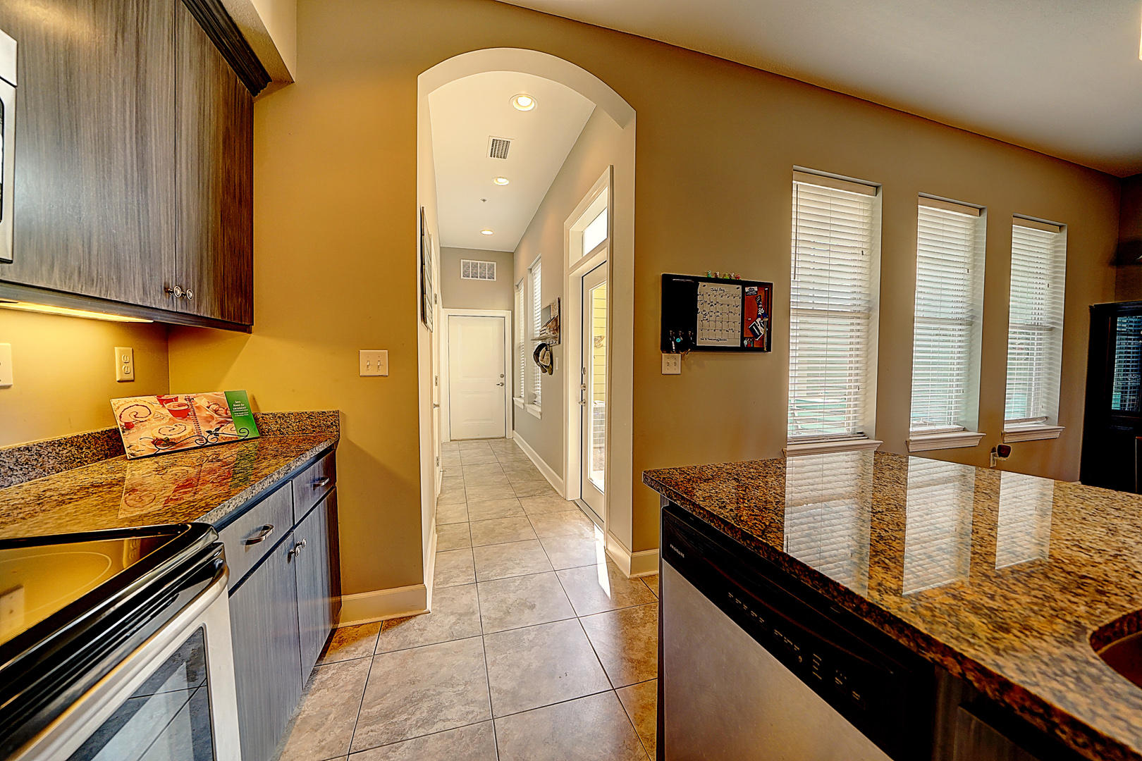 ISLAND RESERVE - Residential