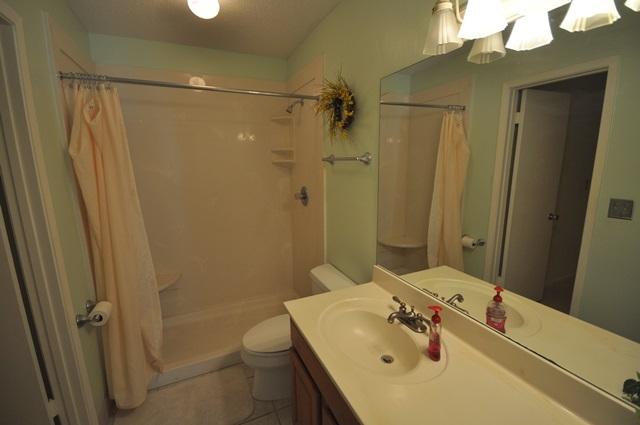 LINKSIDE VILLAGE UNIT 2 - Residential