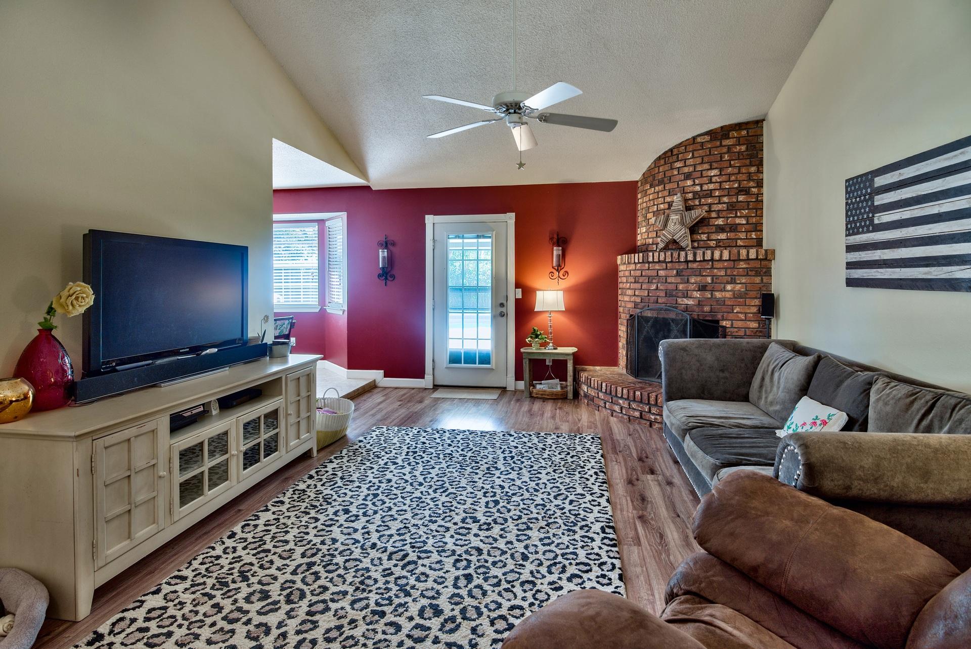 OAKRIDGE MANOR - Residential