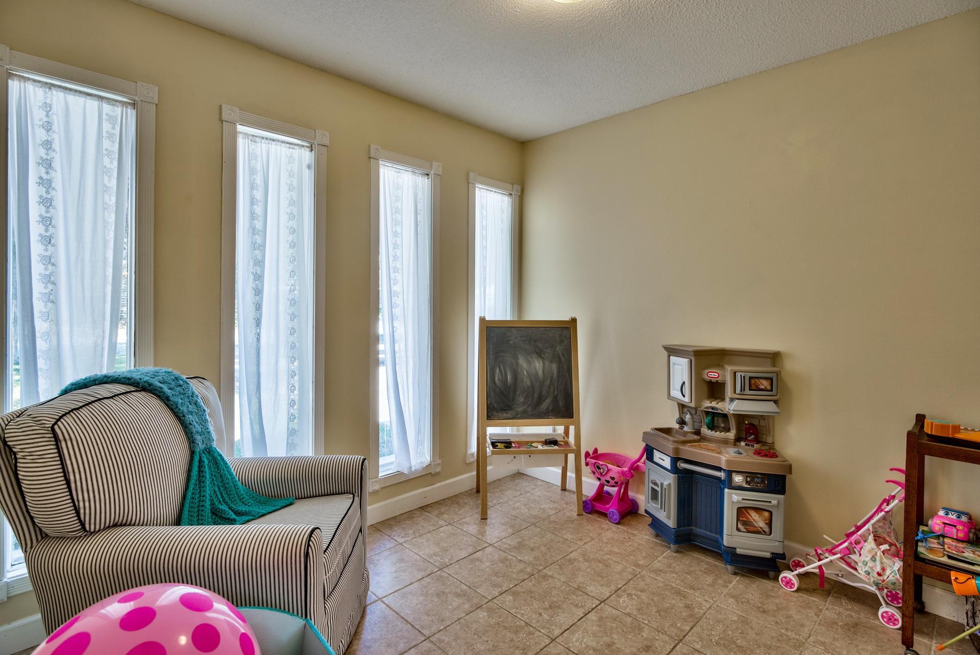 OAKRIDGE MANOR - Residential