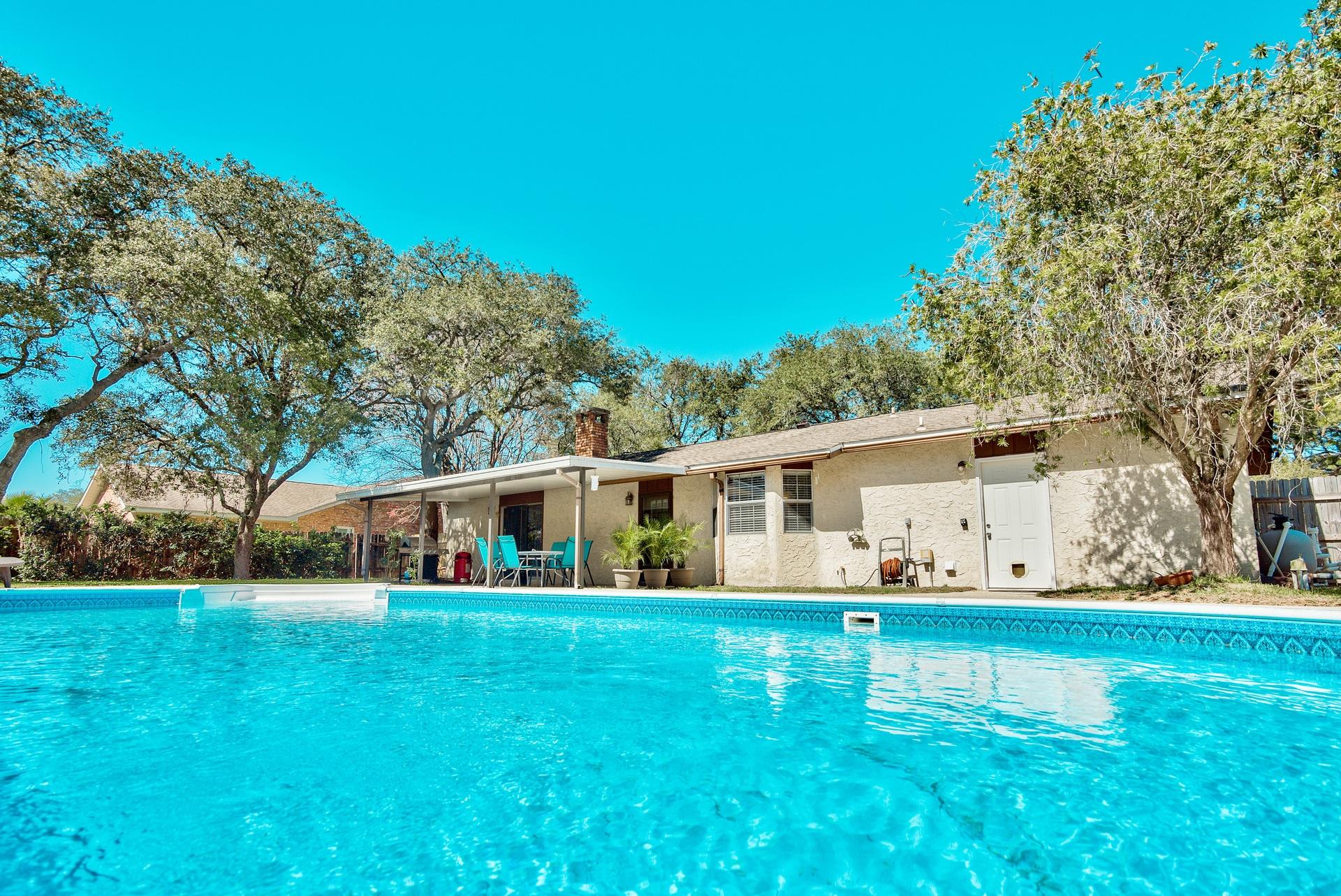 OAKRIDGE MANOR - Residential