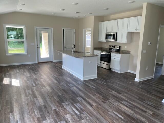 CRESTVIEW - Residential
