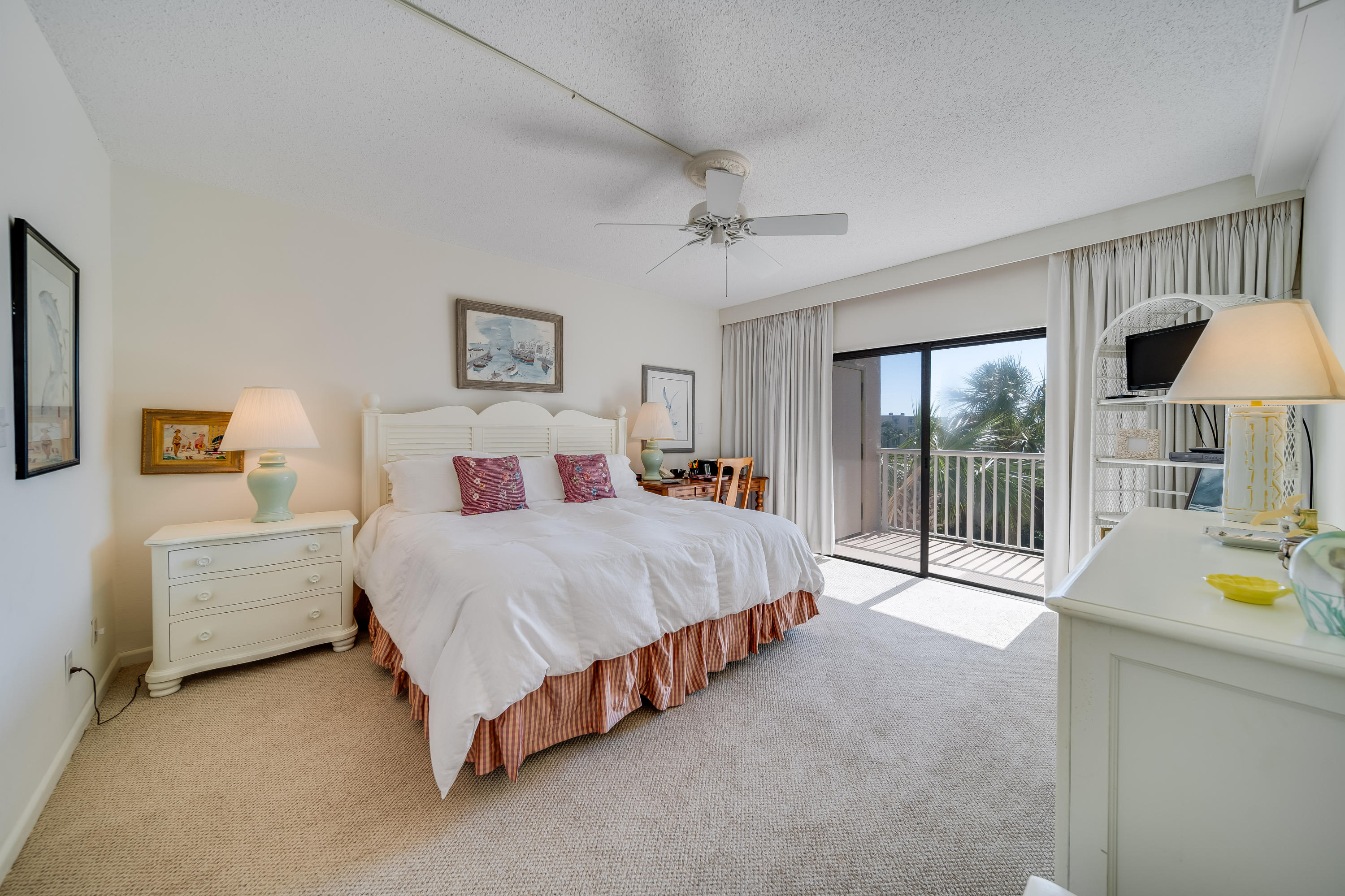 SILVER DUNES CONDO - Residential
