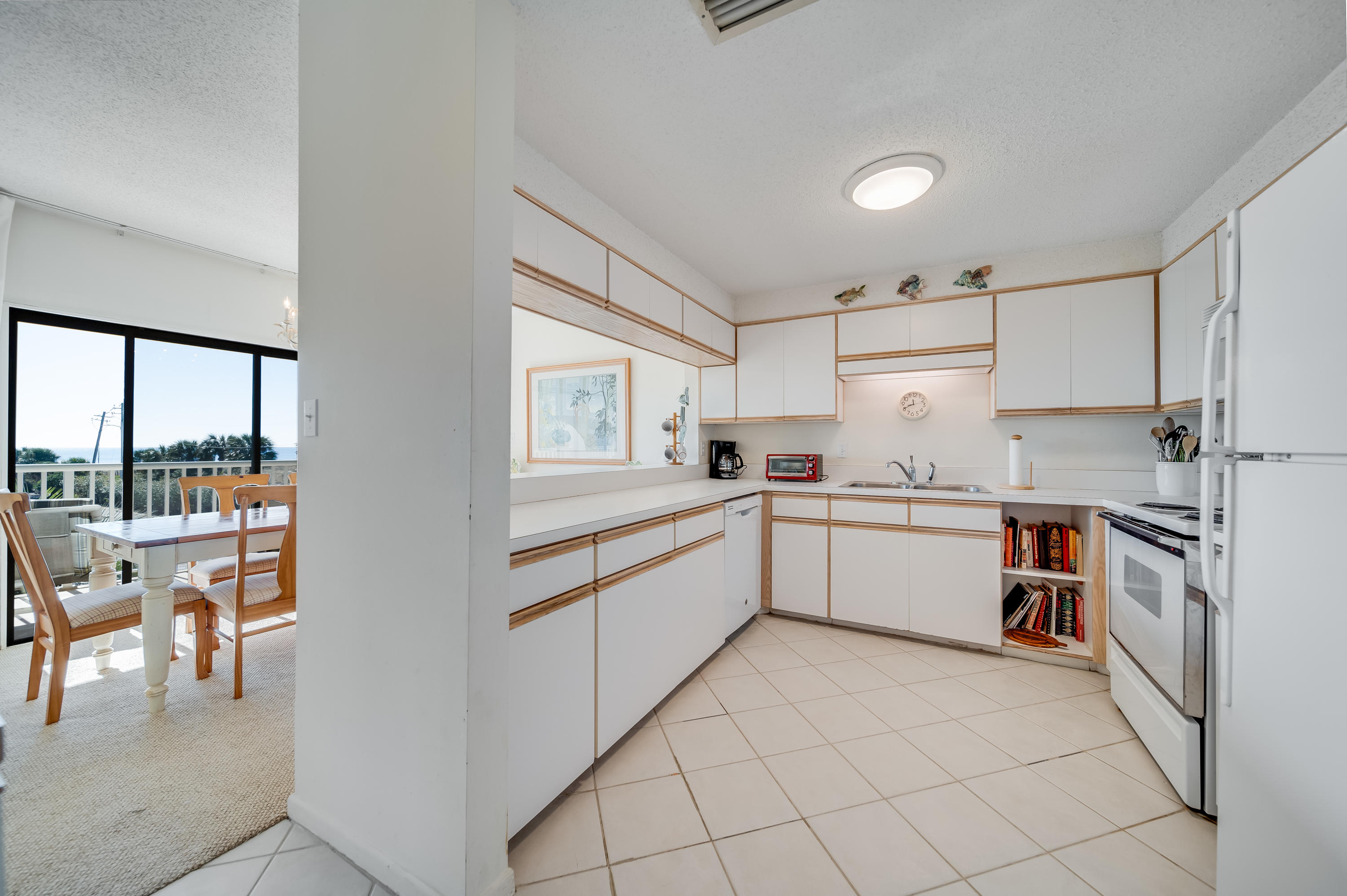SILVER DUNES CONDO - Residential