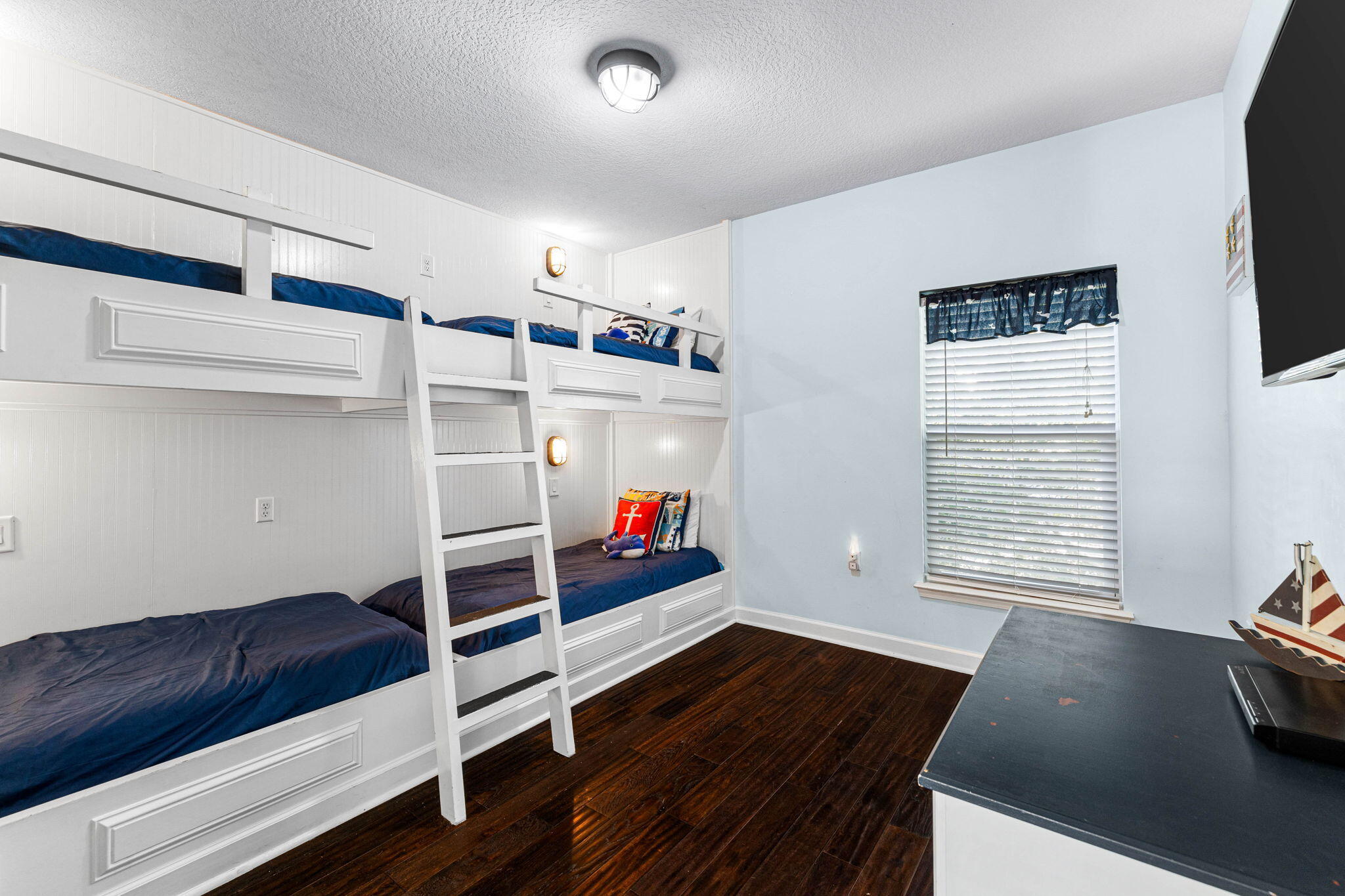 VILLAGES OF CRYSTAL BEACH - Residential