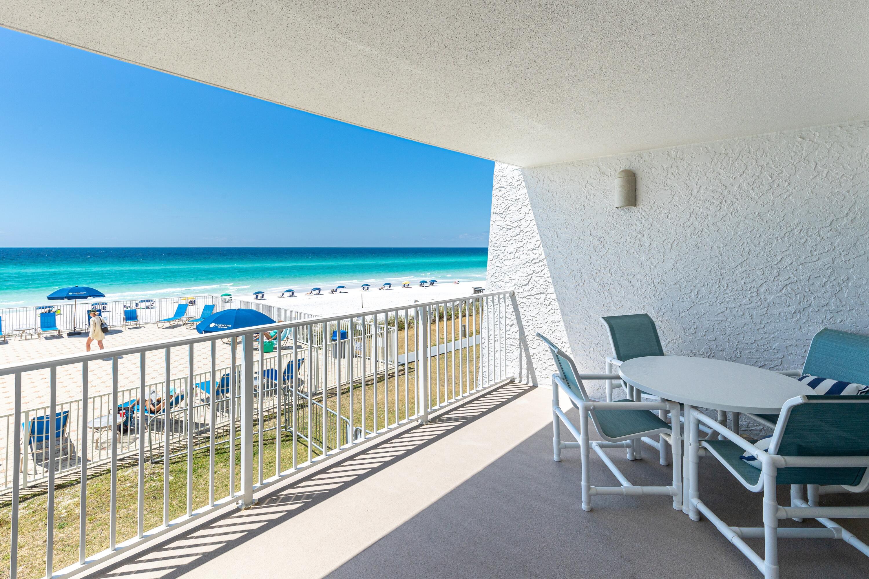 BEACH HOUSE CONDO PH 1 - Residential