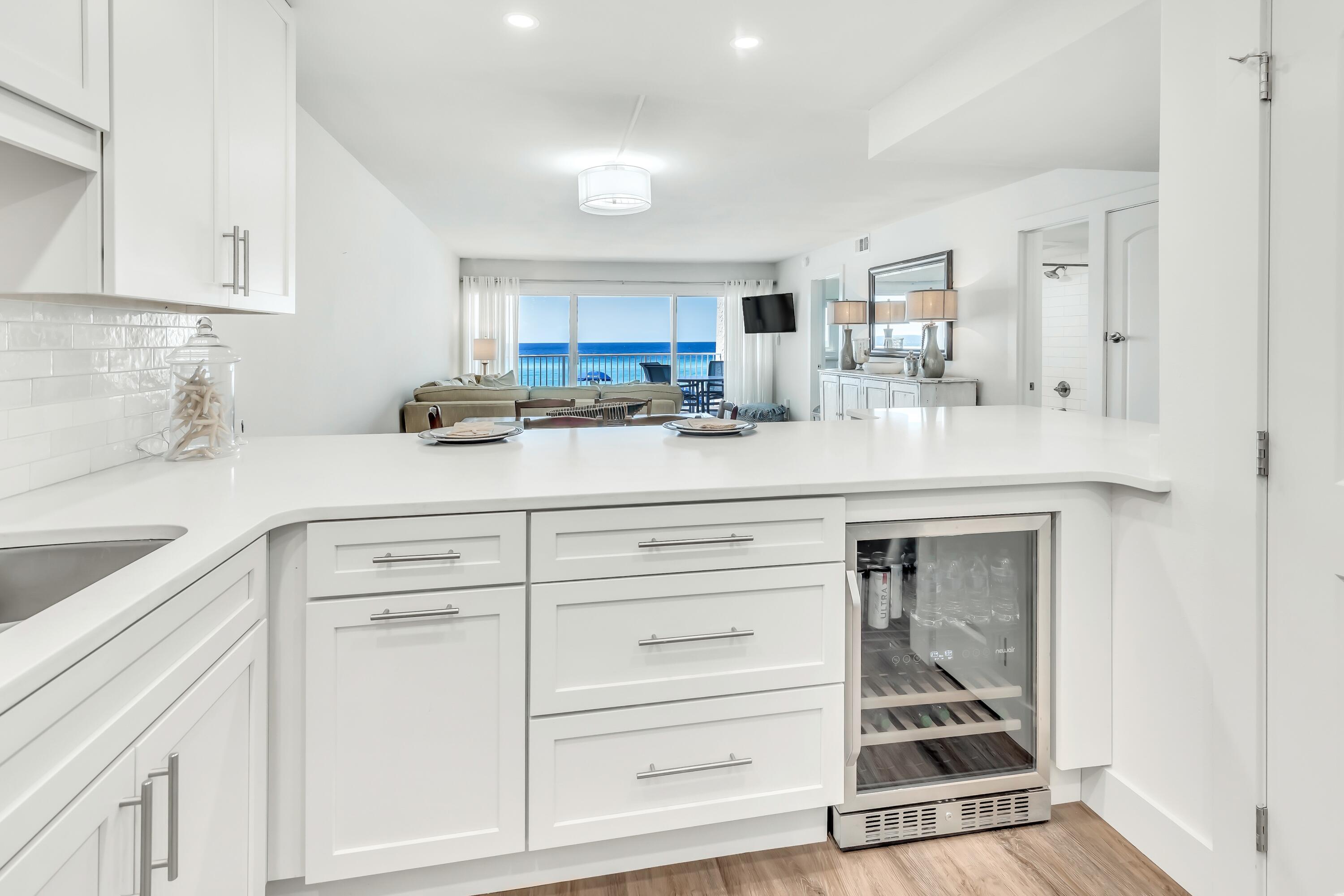 BEACH HOUSE CONDO PH 1 - Residential