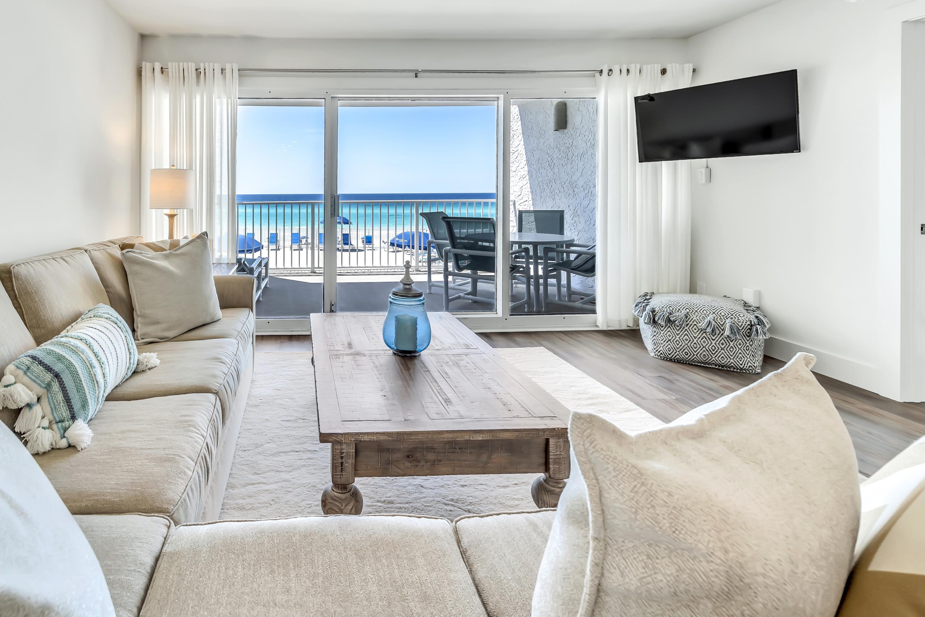 BEACH HOUSE CONDO PH 1 - Residential