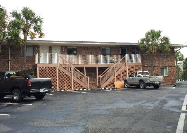 BREAKERS WEST - Residential