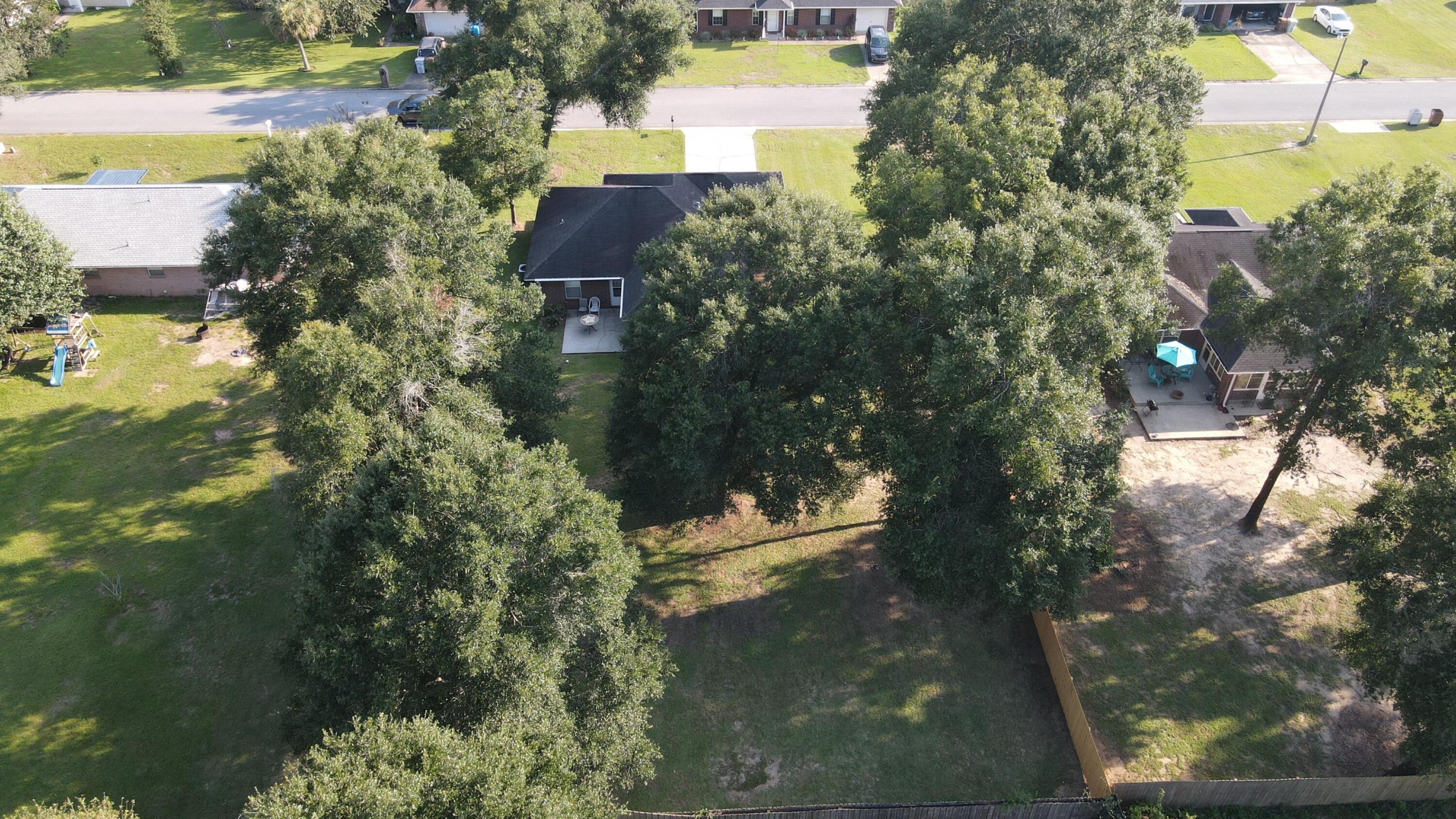 PLANTATION WOODS - Residential