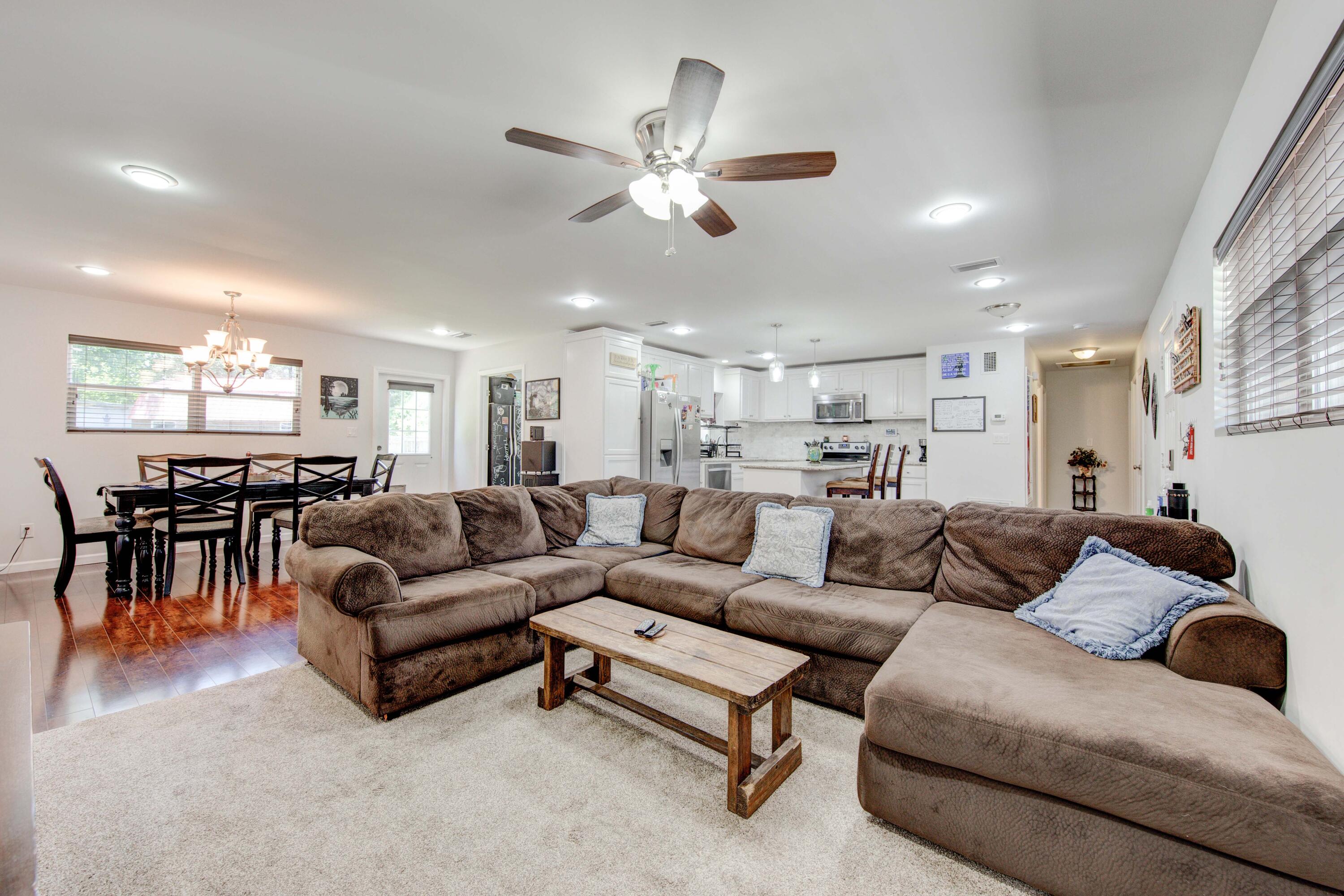 OAKLAND HEIGHTS - Residential