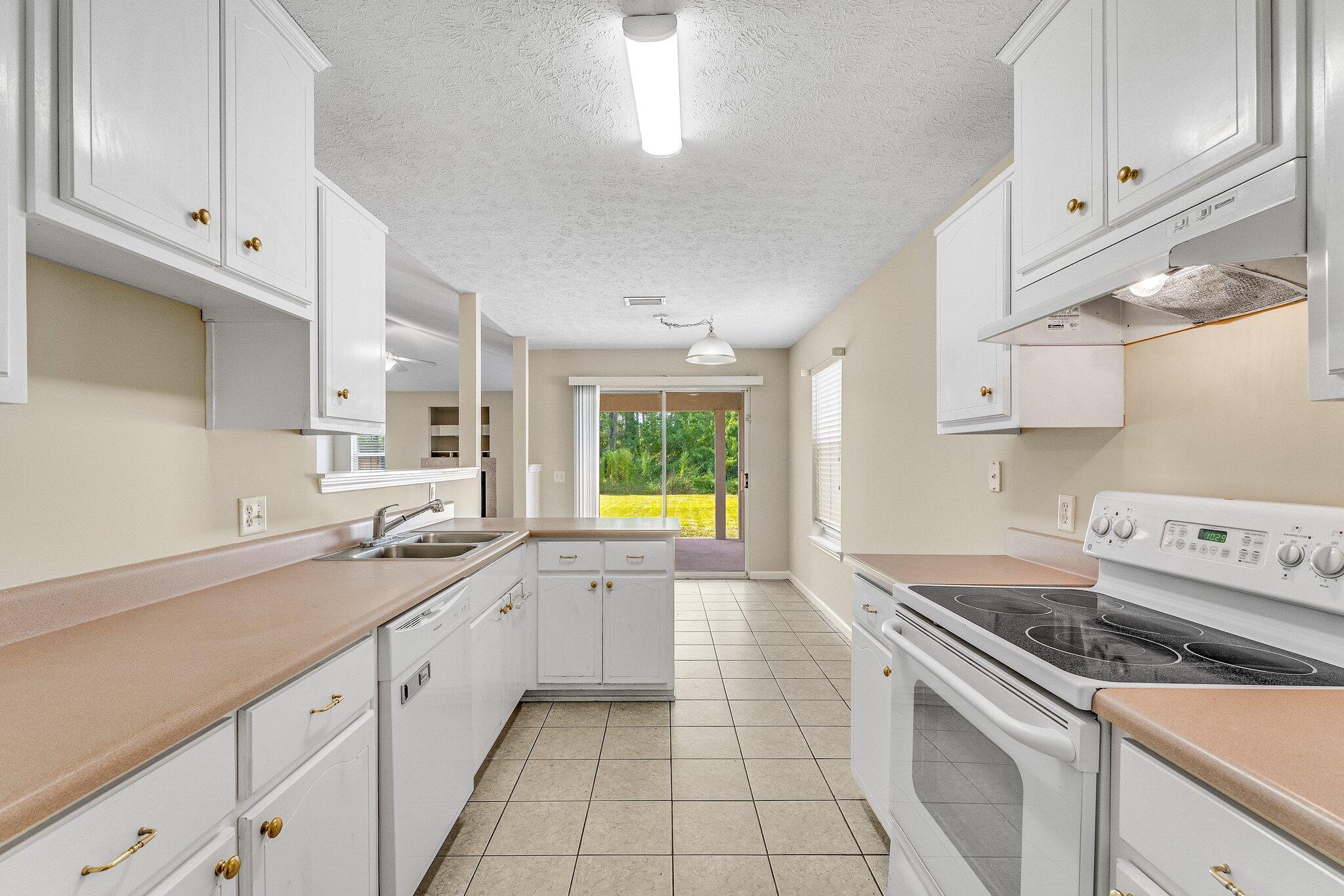 MAGNOLIA PLACE - Residential