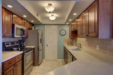 EL MATADOR CONDO - Residential