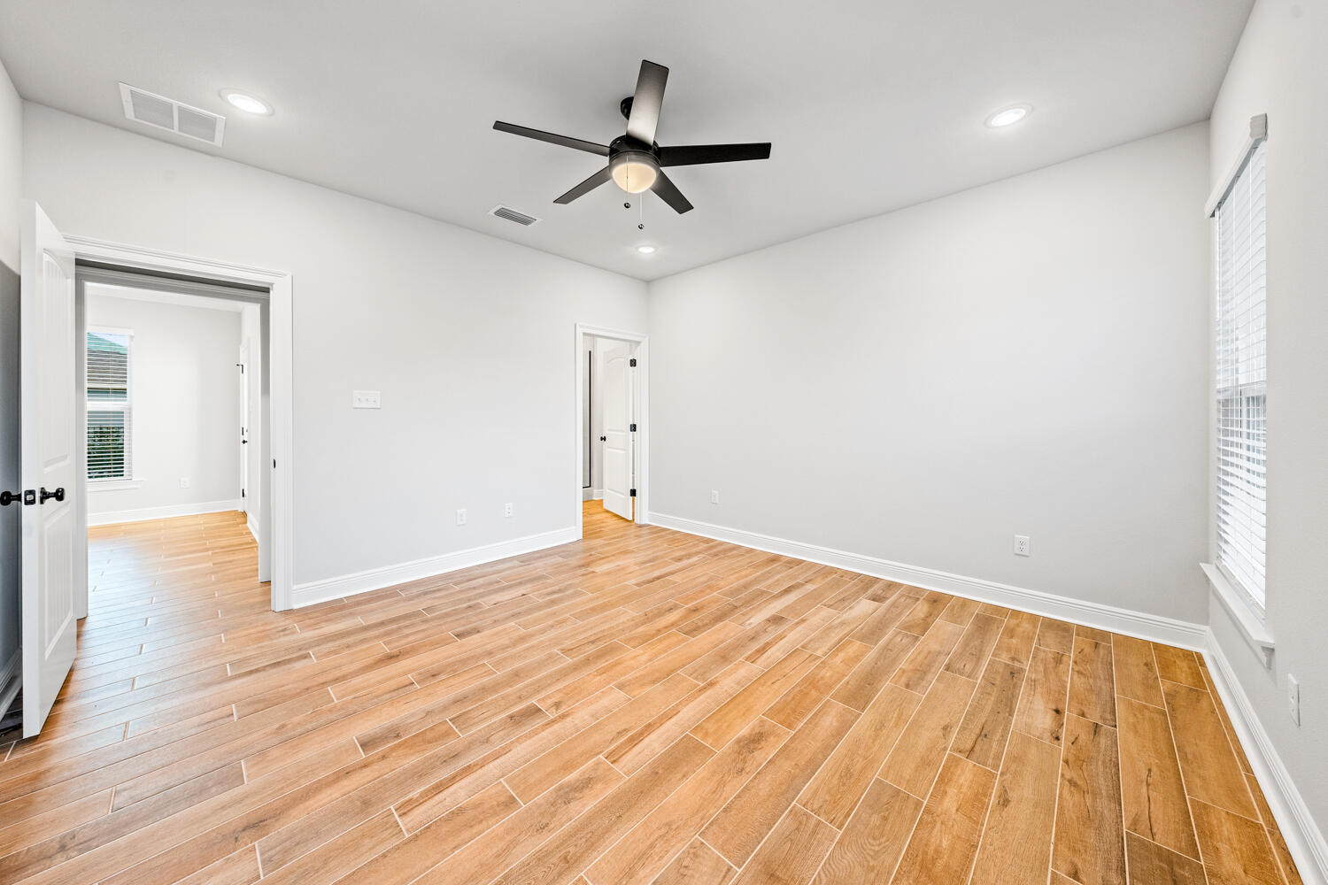 HAMMOCK BAY - CRESCENT MILLS - Residential