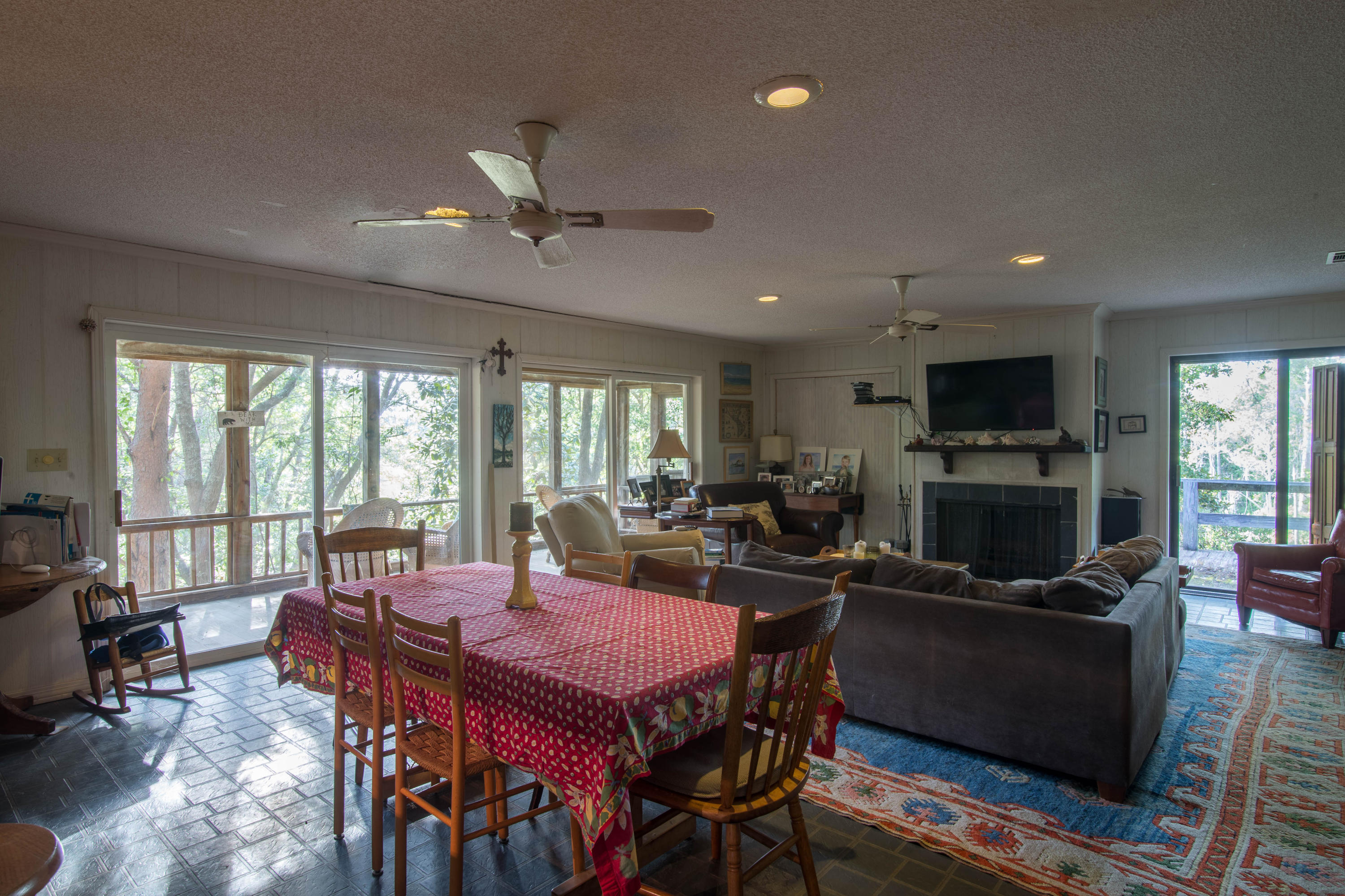 SEAGROVE SHORES 4TH ADD - Residential