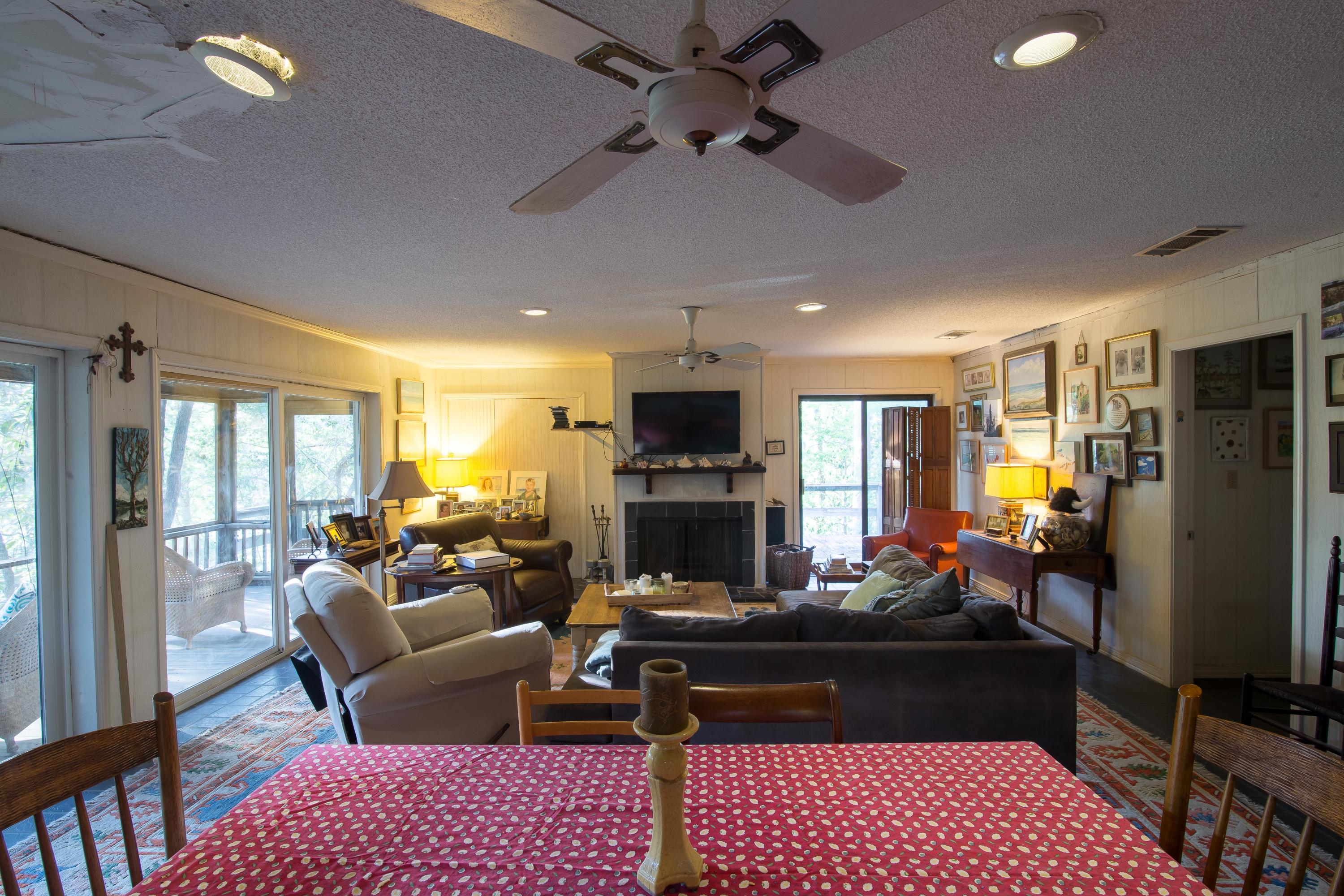 SEAGROVE SHORES 4TH ADD - Residential