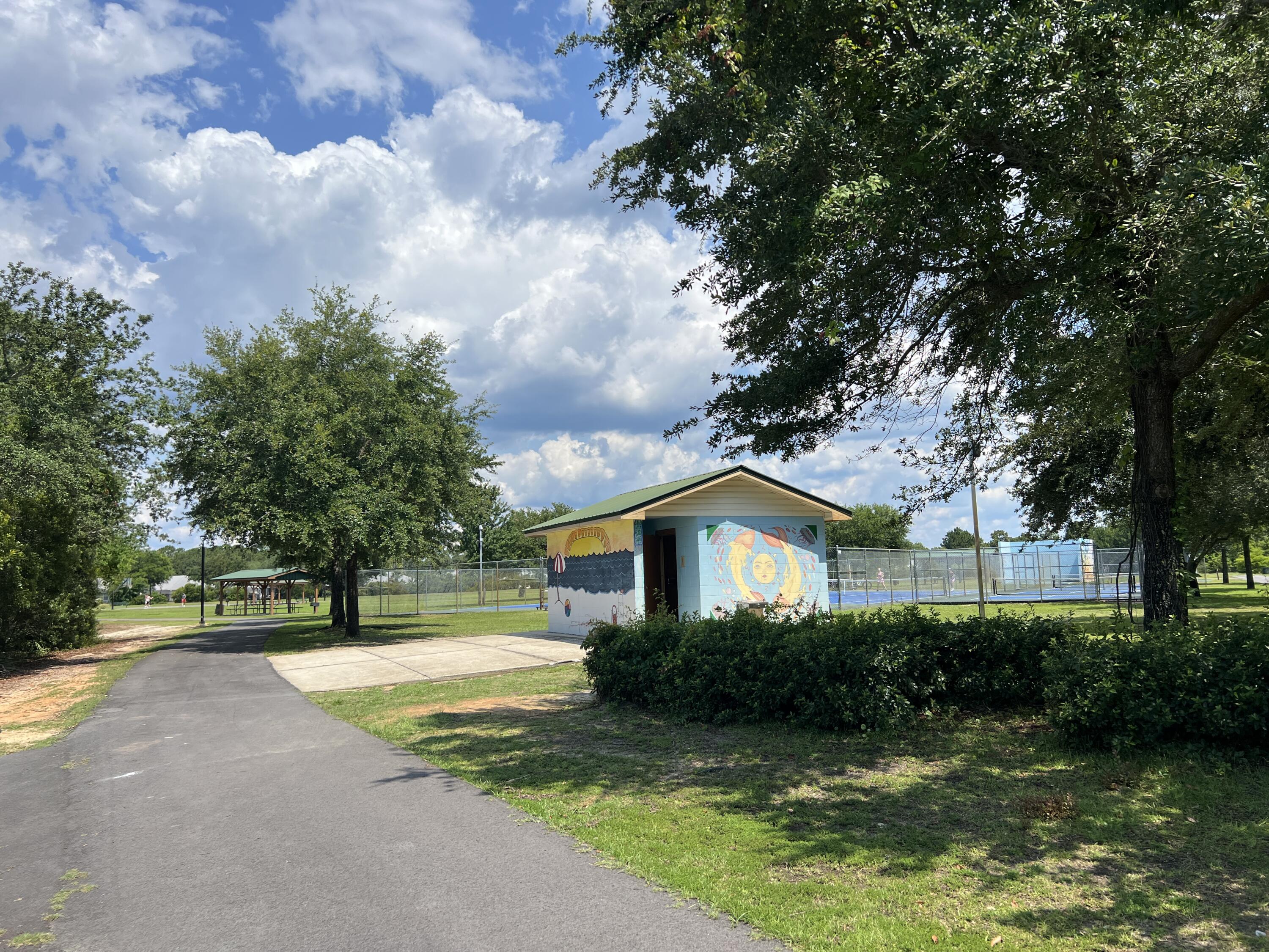 DRIFTWOOD ESTATES - Residential Lease