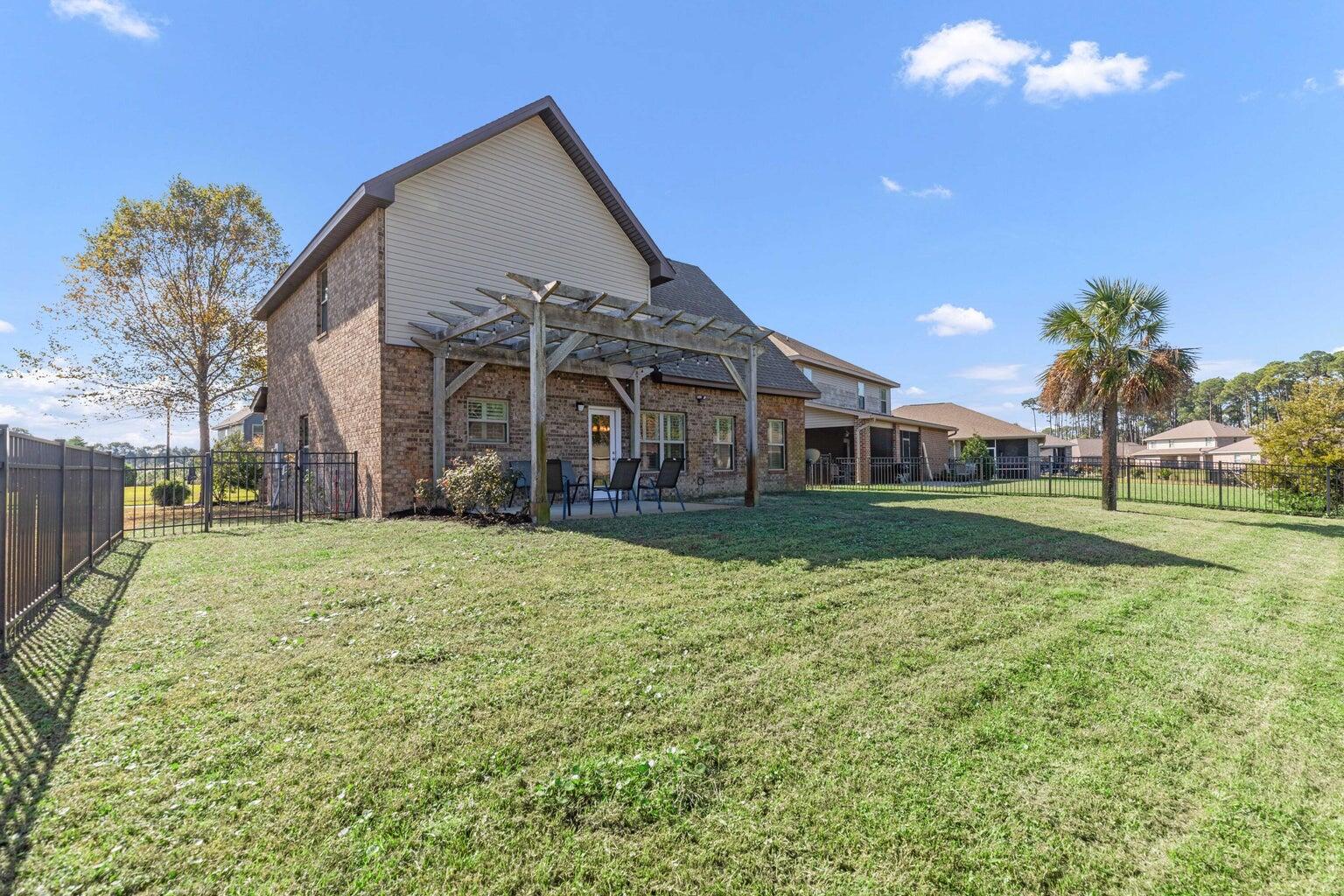 DRIFTWOOD ESTATES - Residential Lease