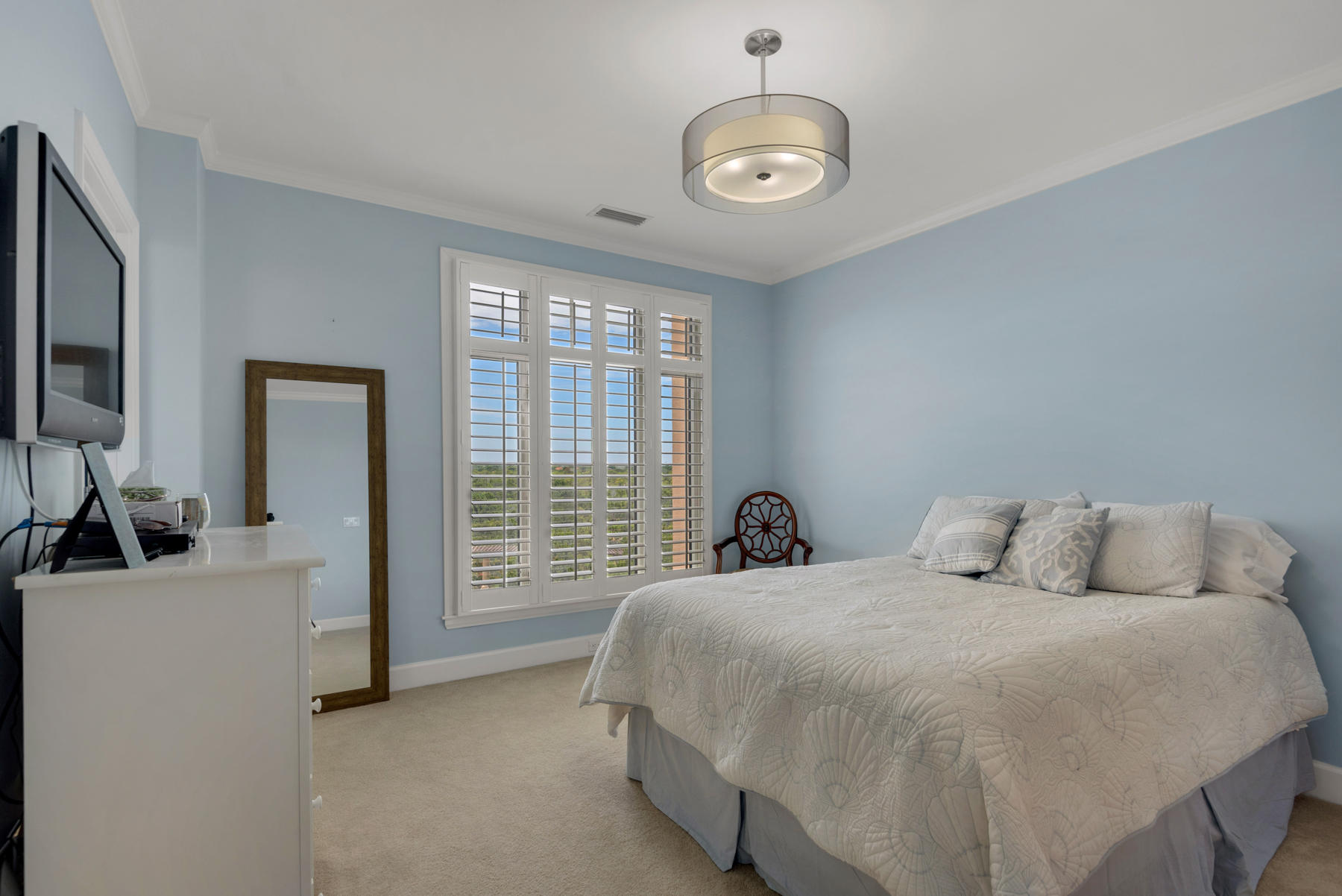 ONE WATER PLACE - Residential