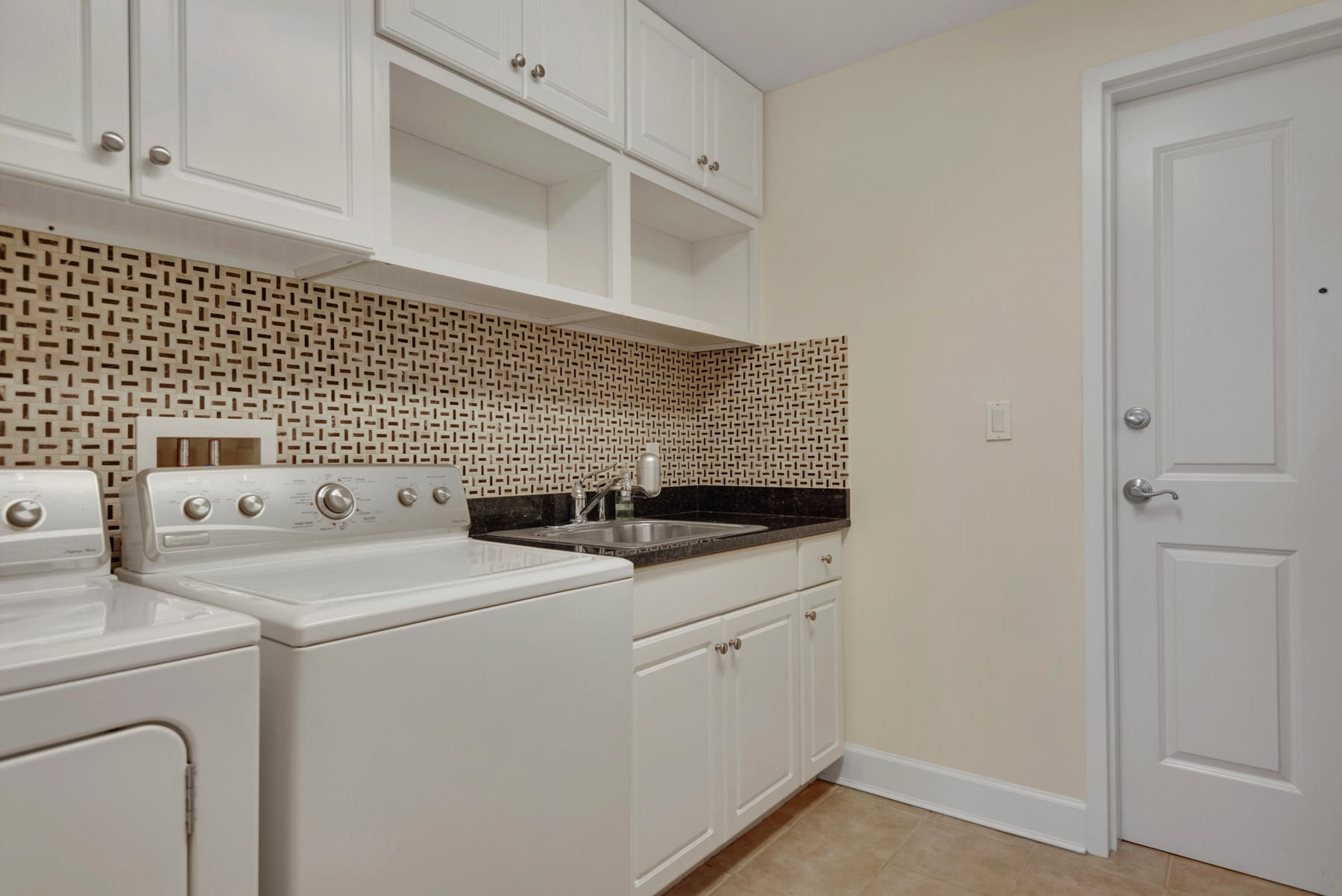 ONE WATER PLACE - Residential