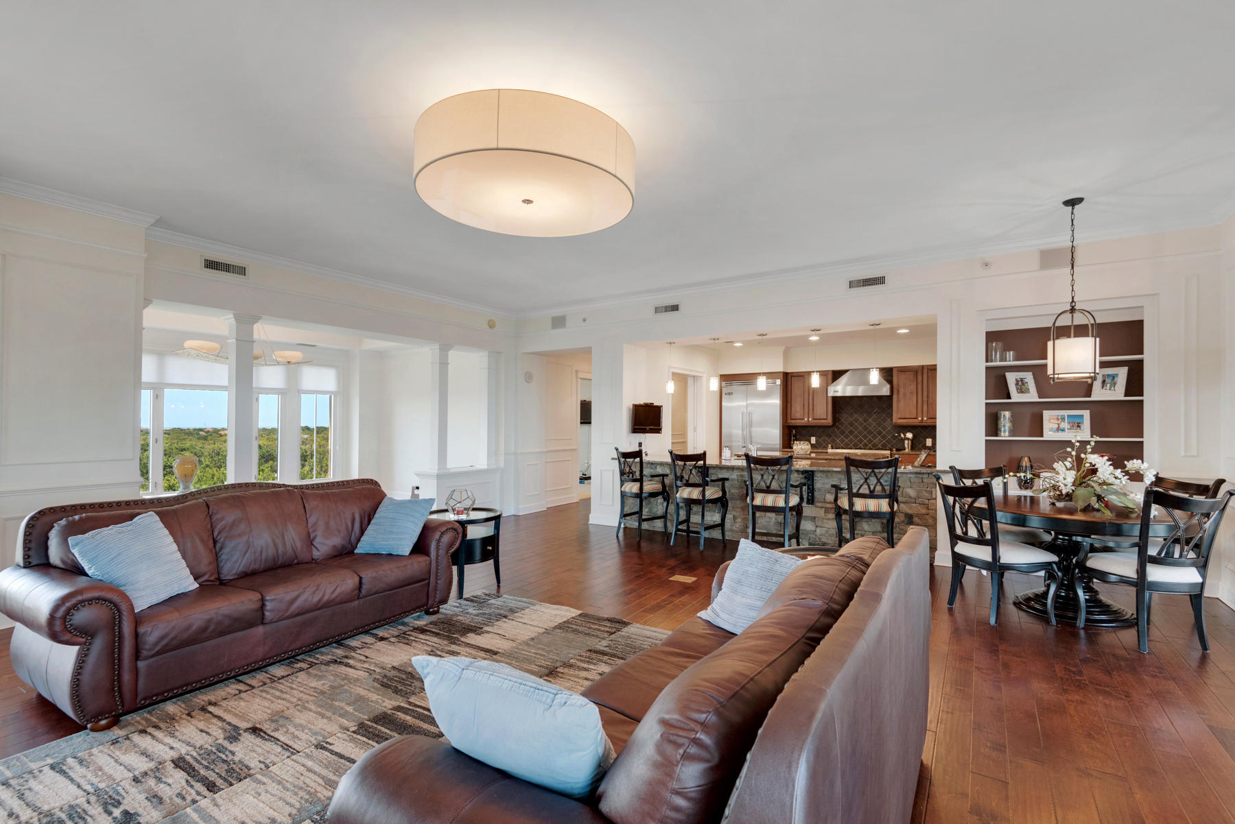 ONE WATER PLACE - Residential