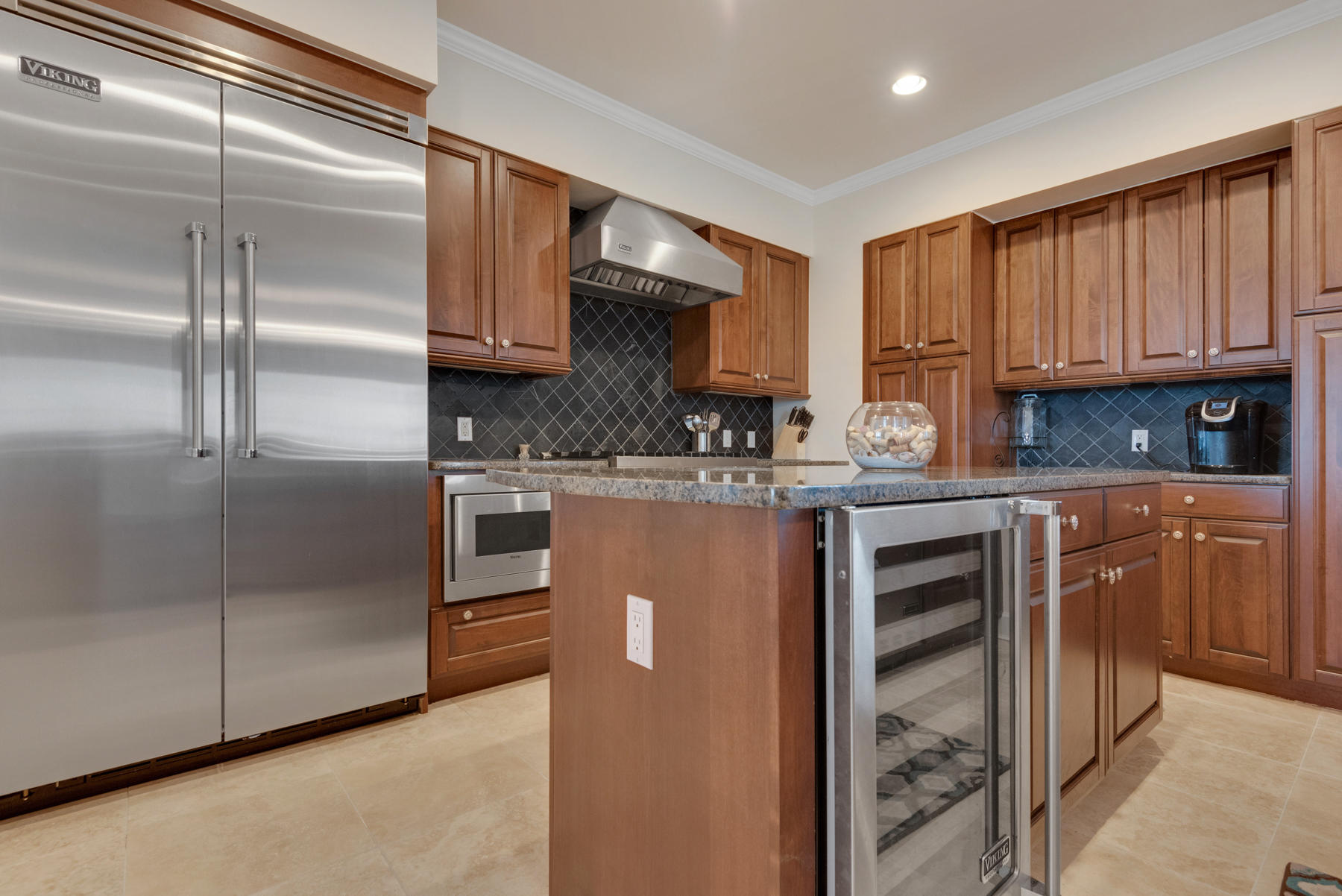 ONE WATER PLACE - Residential