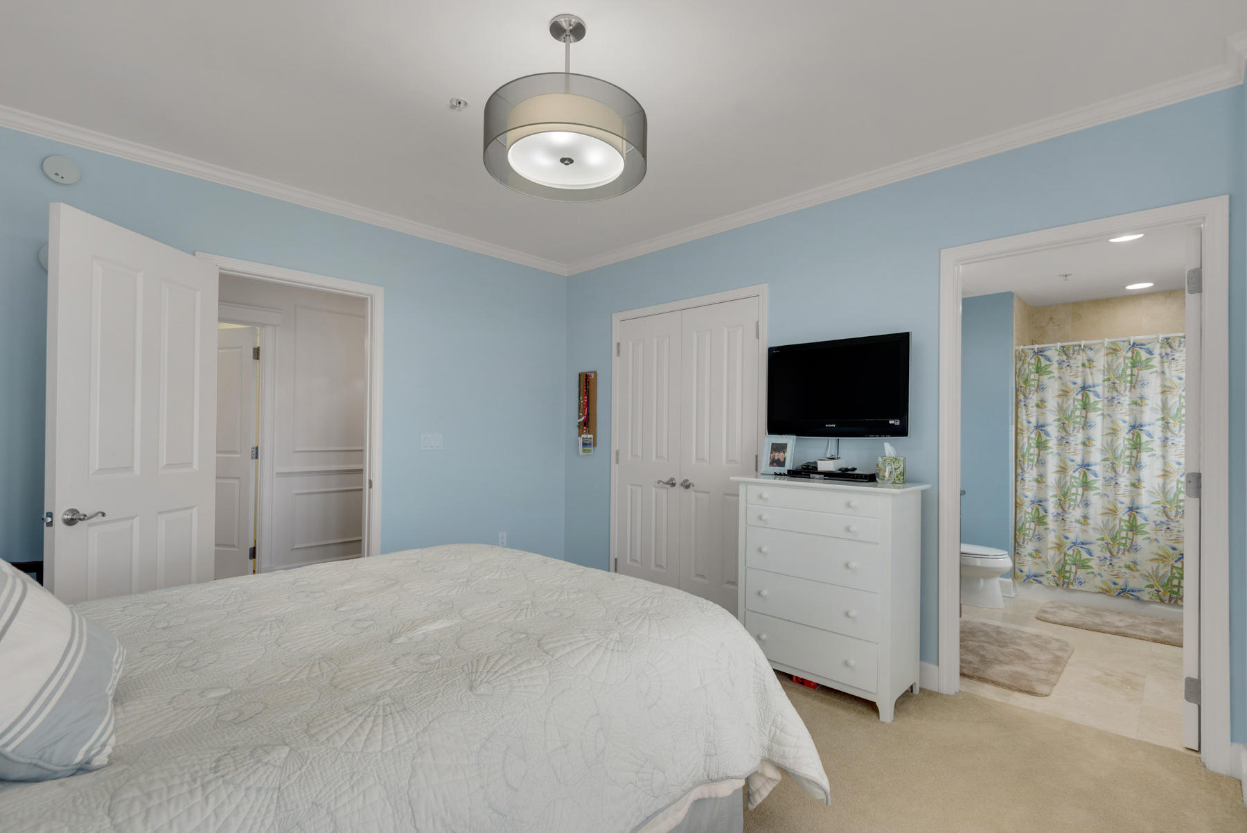 ONE WATER PLACE - Residential