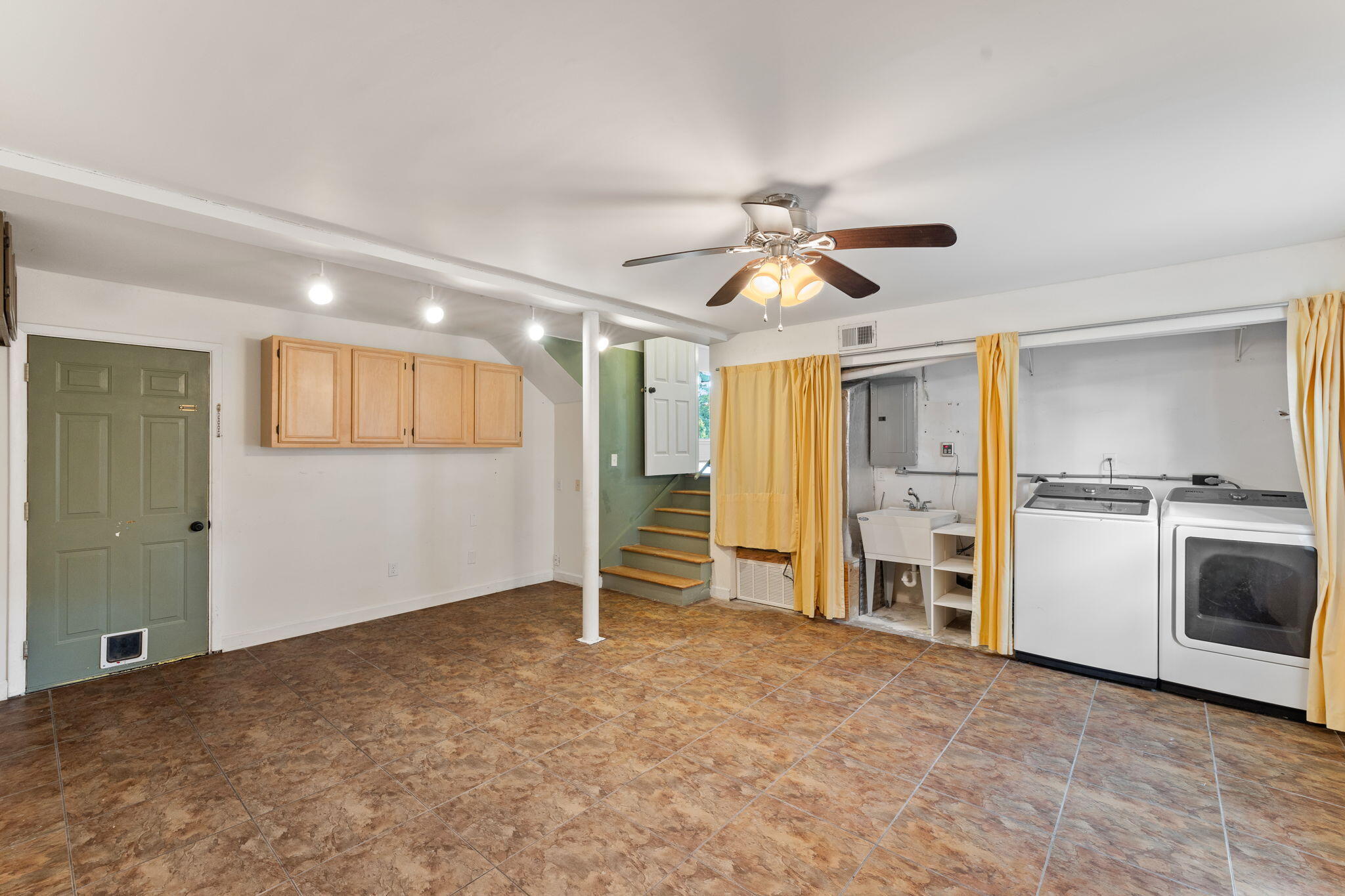 FOREST PLACE S/D - Residential