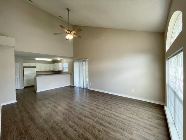 ROANOKE VILLAGE 1ST ADDITION - Residential Lease