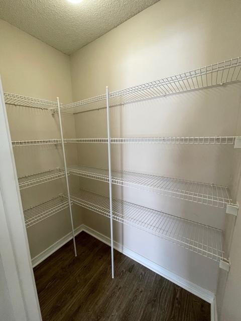 ROANOKE VILLAGE 1ST ADDITION - Residential Lease