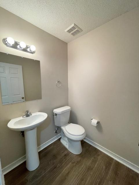 ROANOKE VILLAGE 1ST ADDITION - Residential Lease