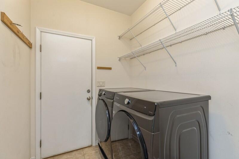 ROYAL OAKS S/D - Residential