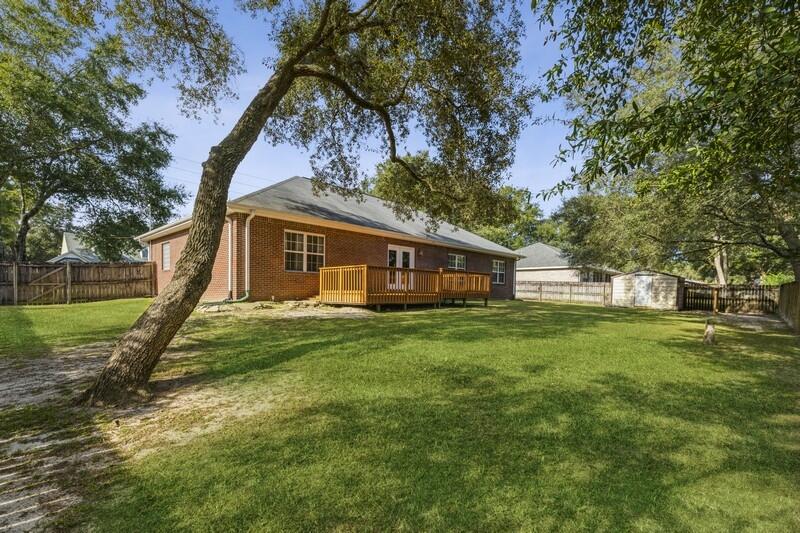 ROYAL OAKS S/D - Residential