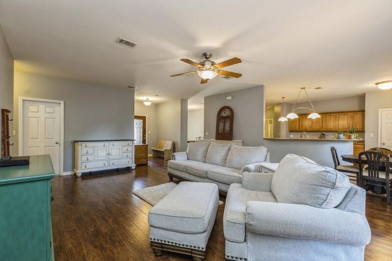 ROYAL OAKS S/D - Residential