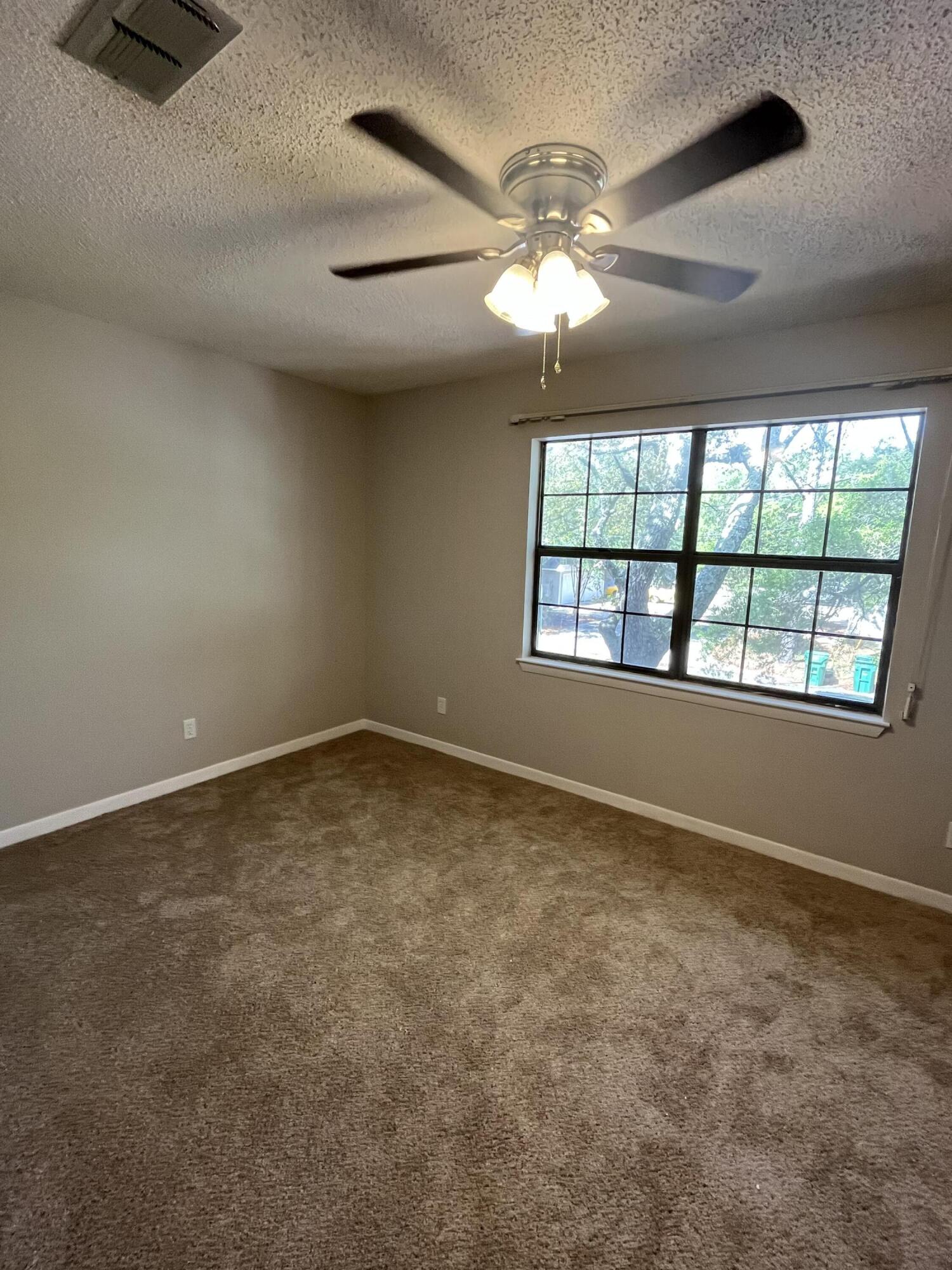 WOODHAM MANOR 4TH ADDN - Residential Lease