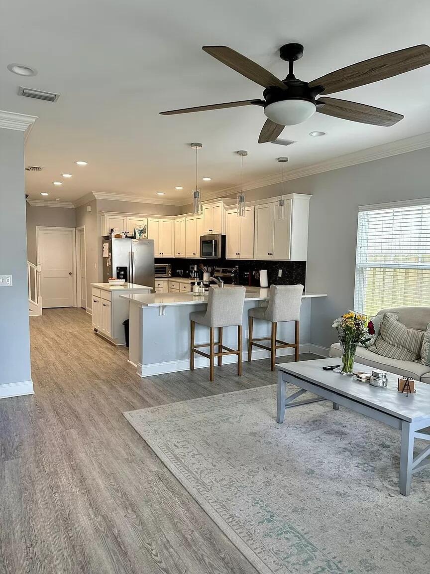 PORT DIXIE - Residential Lease