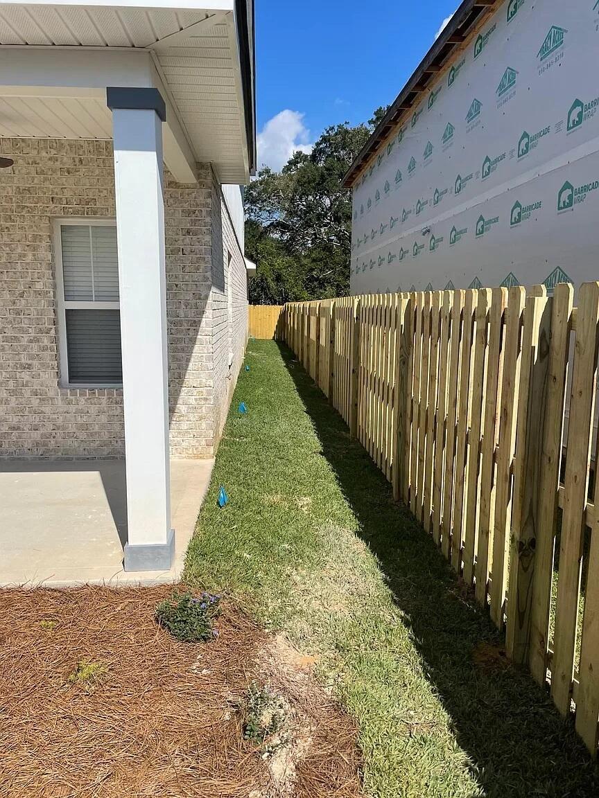 PORT DIXIE - Residential Lease